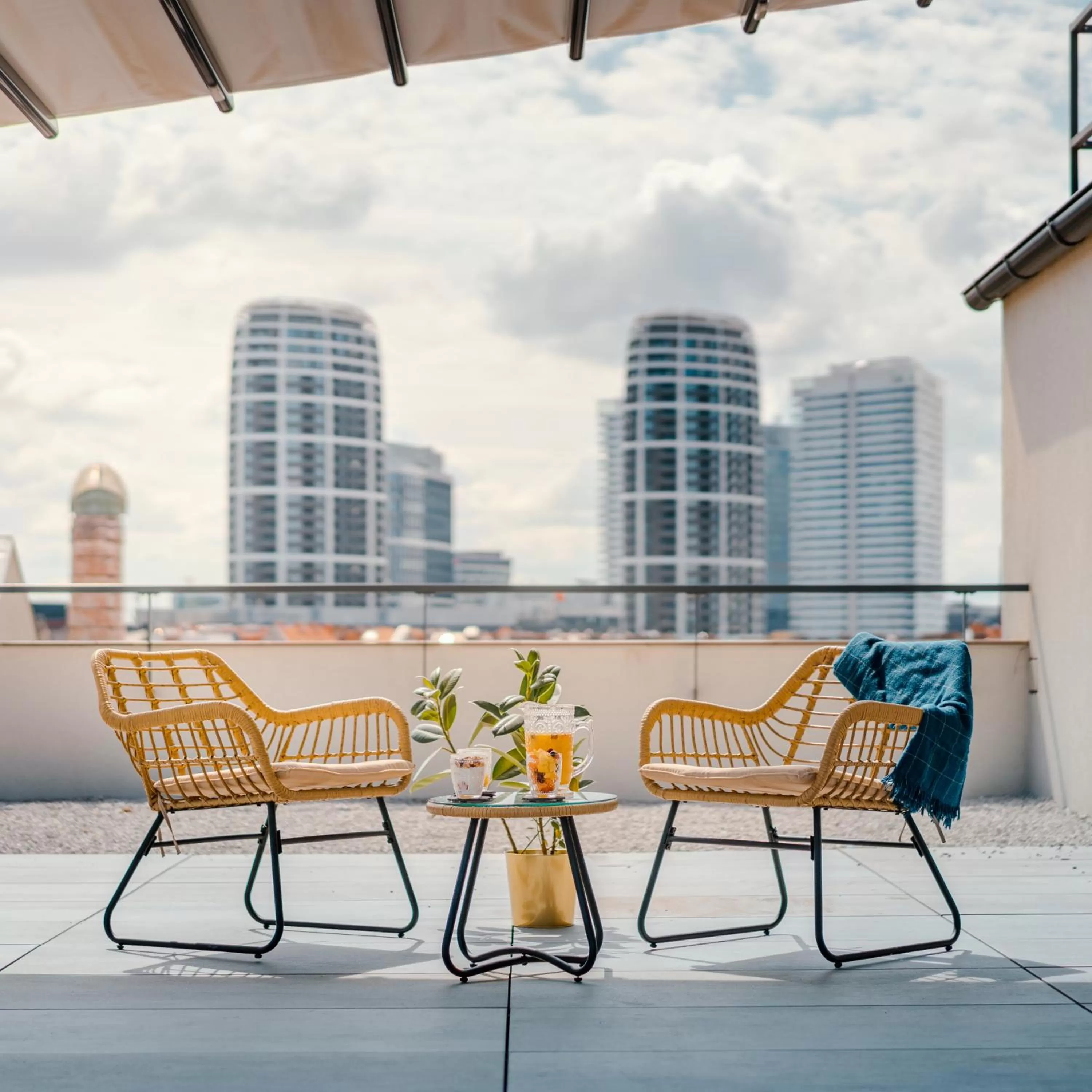 Balcony/Terrace in Smart & Green Living by Ambiente