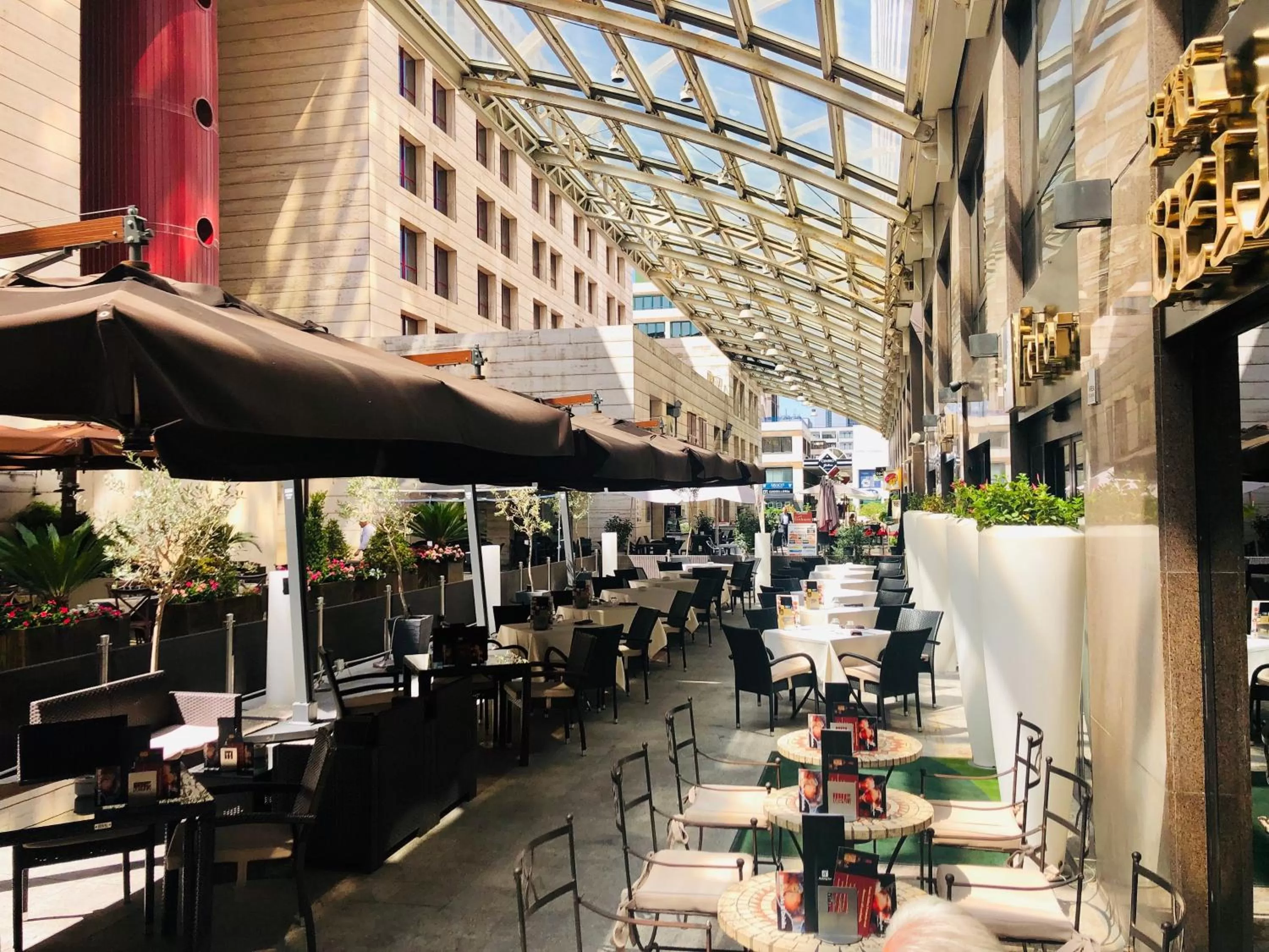 Restaurant/places to eat in Holiday Inn Naples by IHG