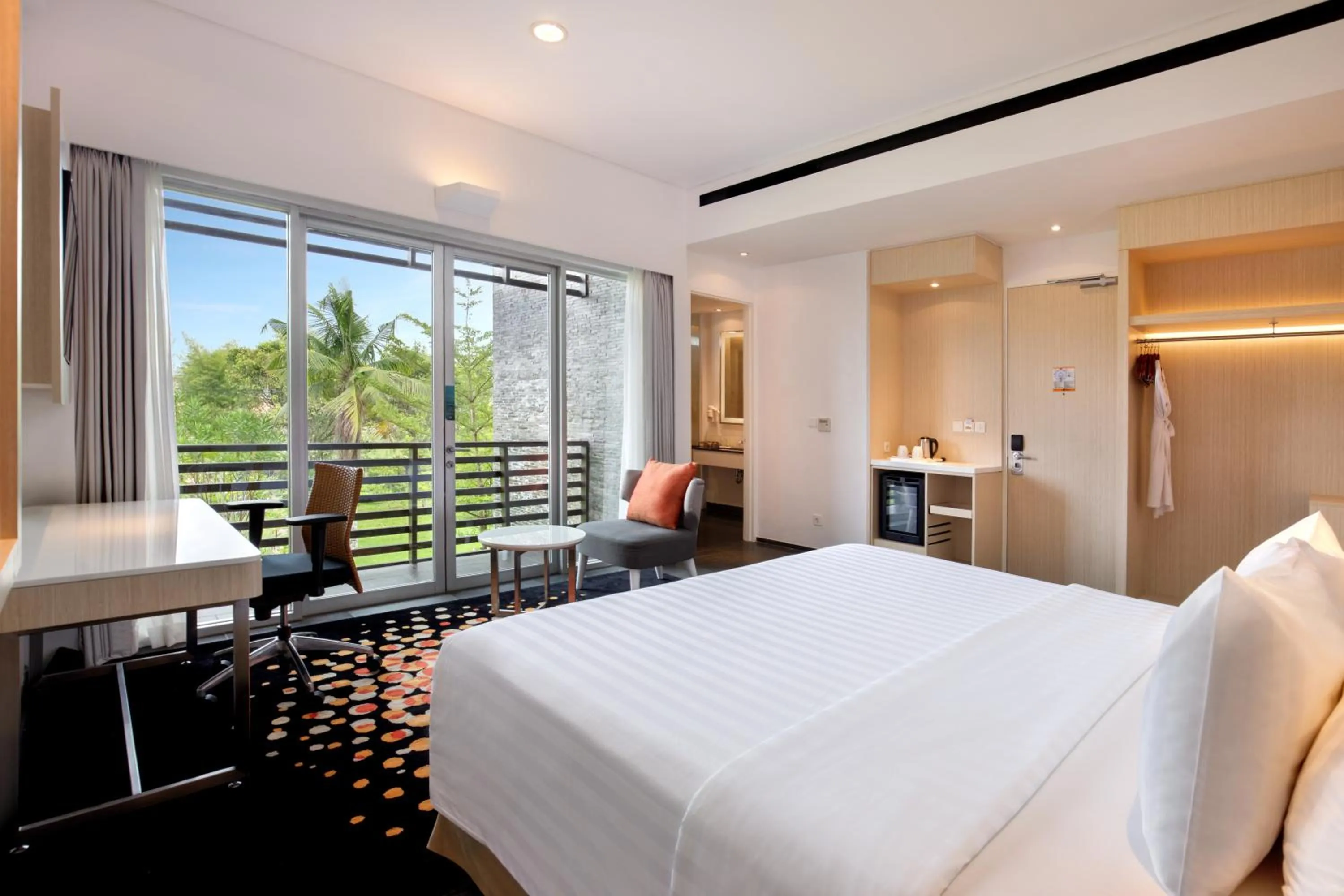 Photo of the whole room, Bed in Novotel Palembang