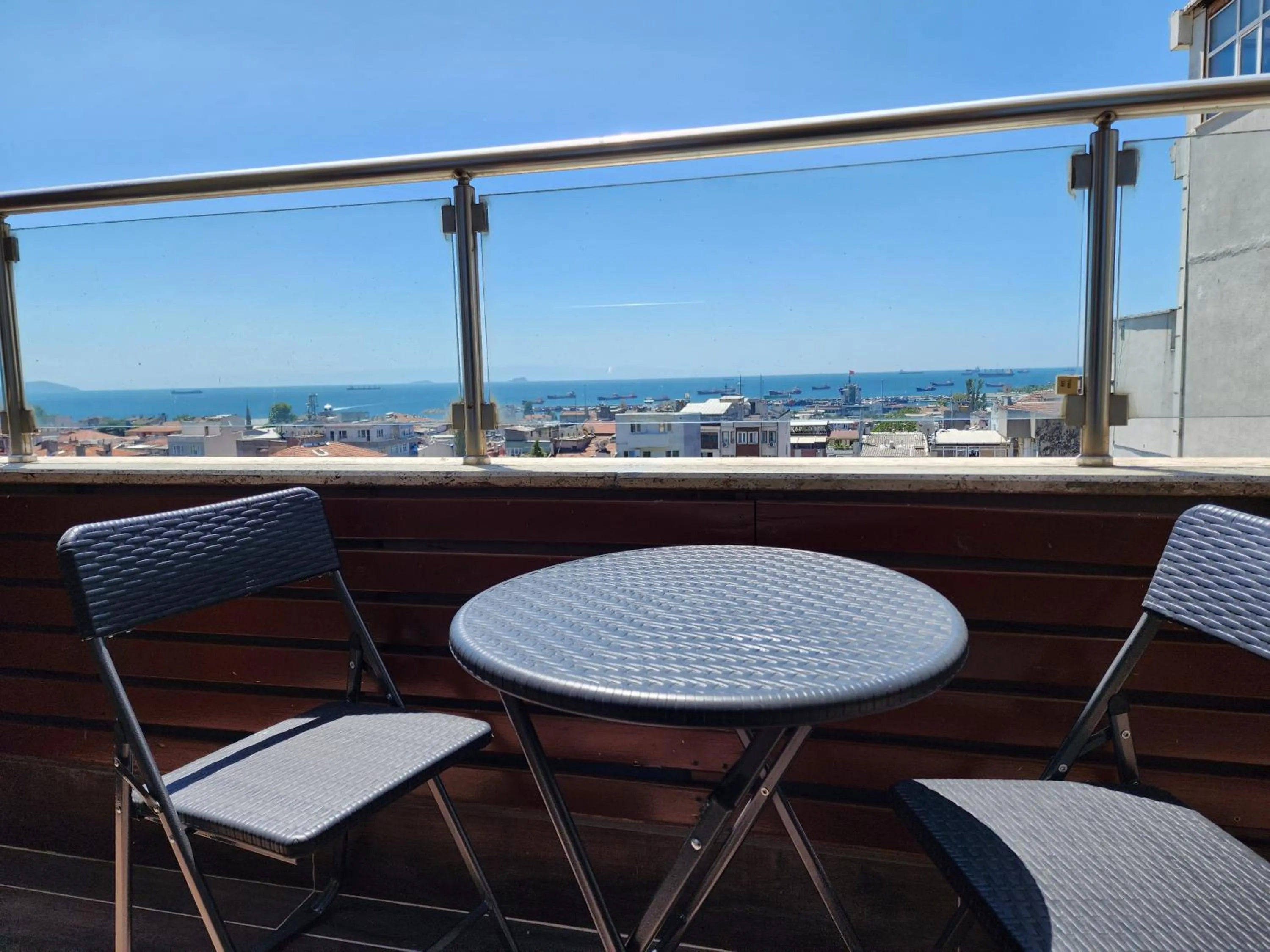 Family Room with Balcony in Nanda Hotel