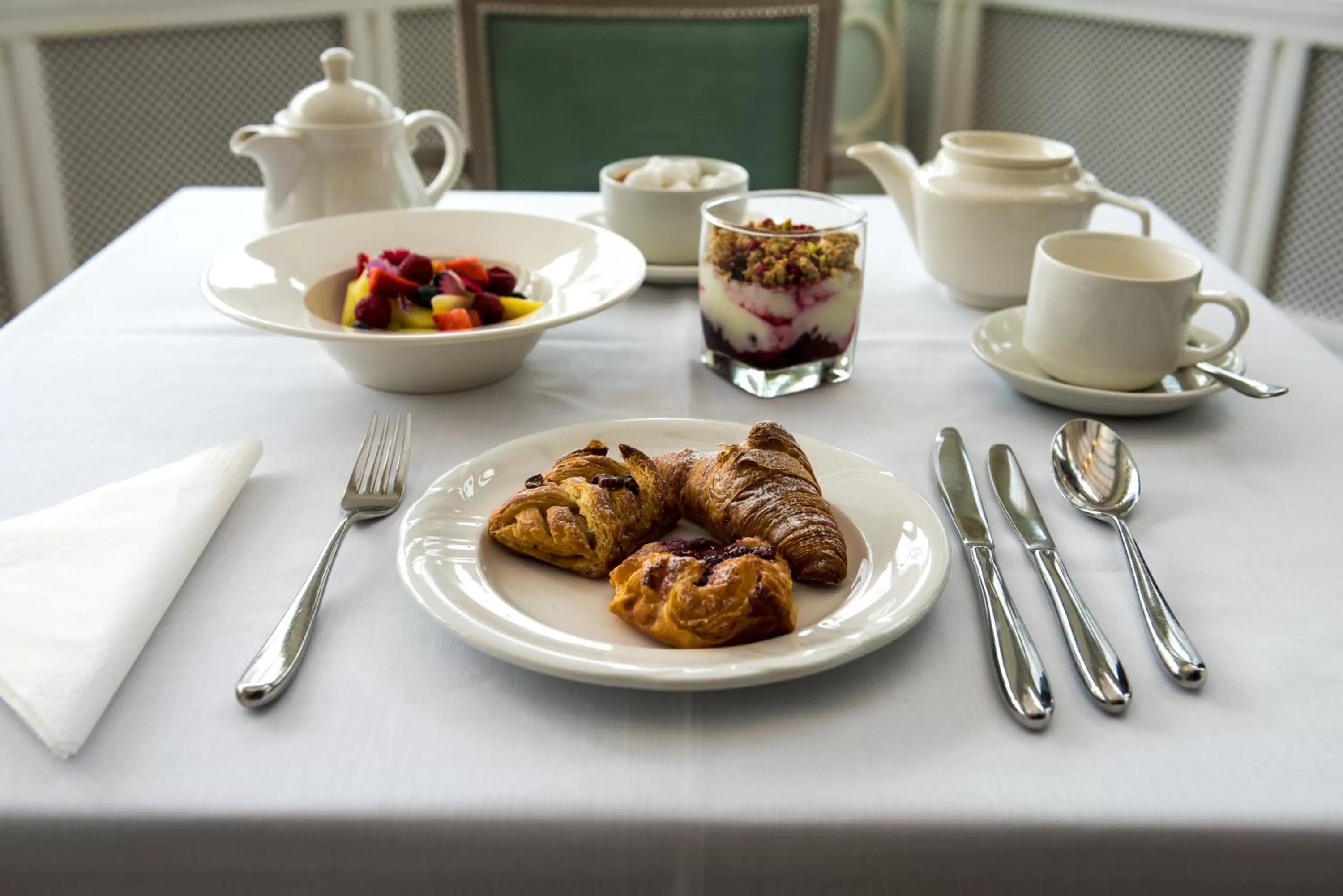 Food in Bromley Court Hotel London