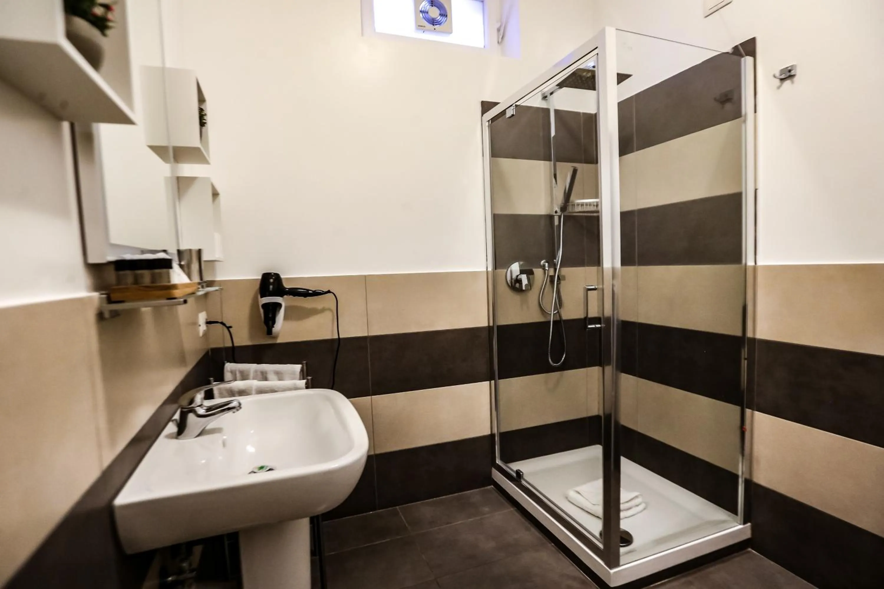 Shower in Relais Circo Massimo