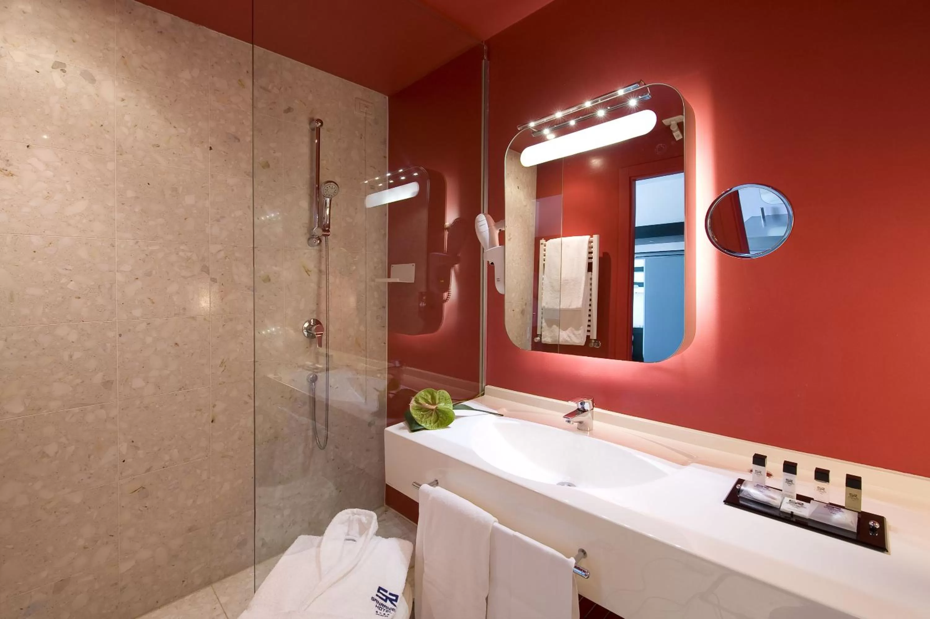 Shower in San Ranieri Hotel