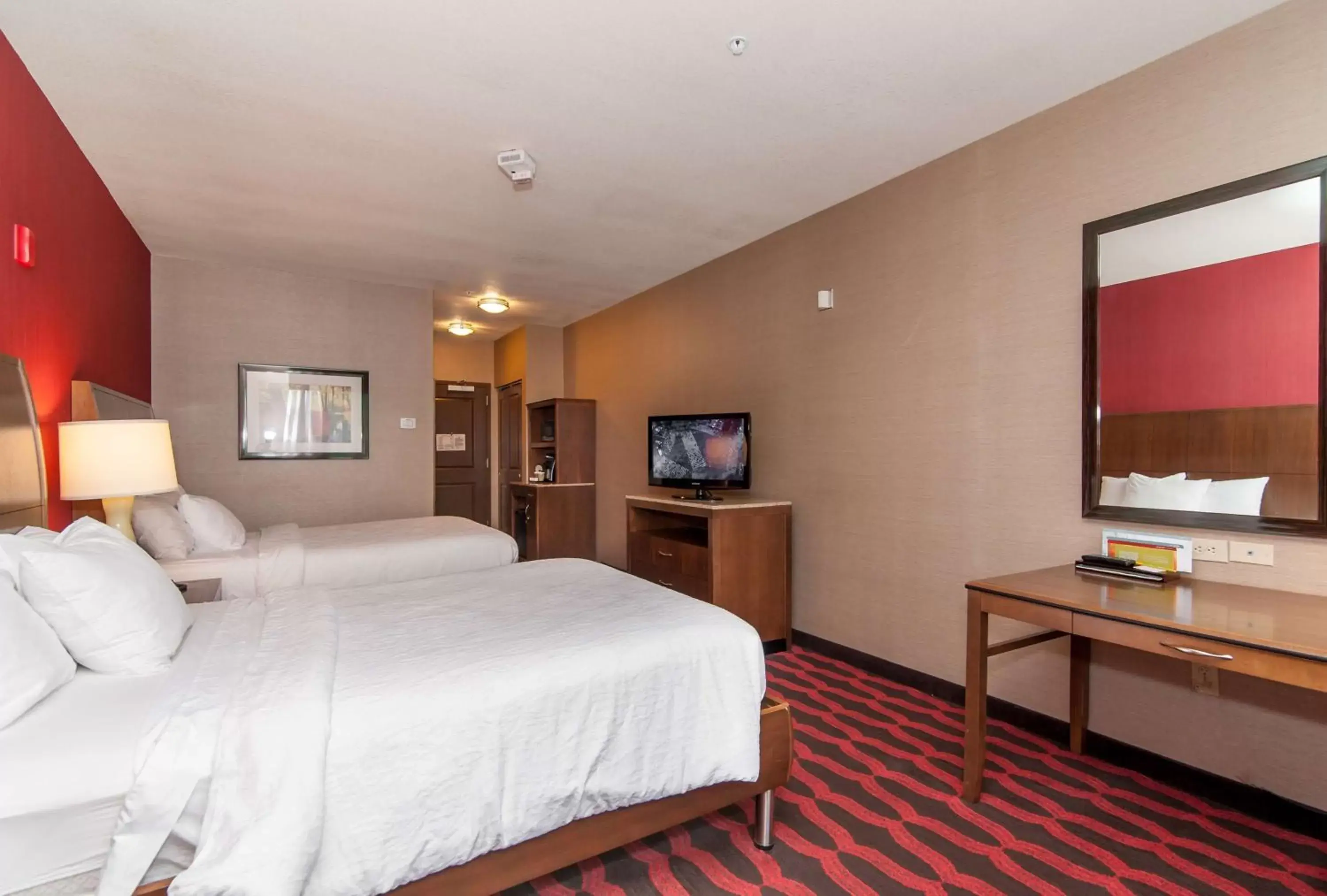 Queen Room with Two Queen Beds - Disability Access in Hilton Garden Inn Closest Foxwoods Queen Room with Two Queen Beds - Disability Access in Hilton Garden Inn Closest Foxwoods