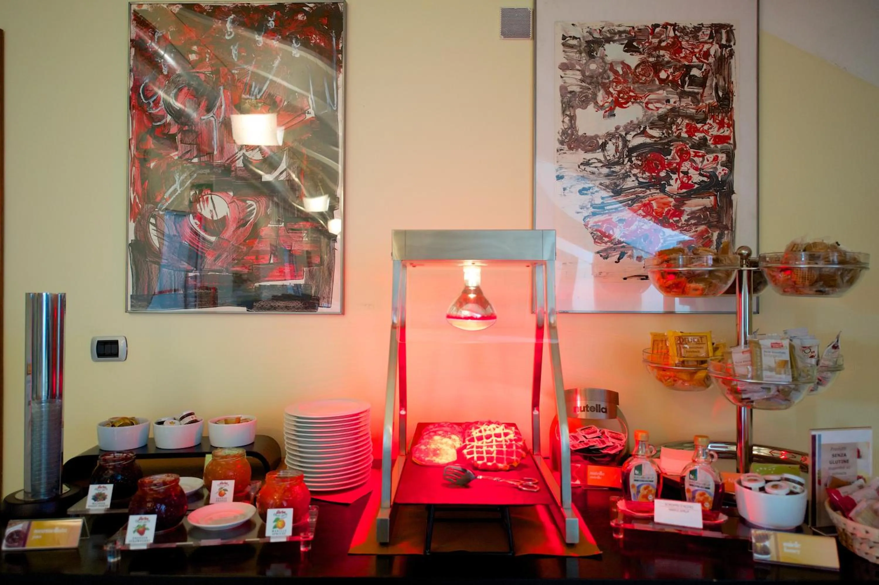 Buffet breakfast in Best Western Crystal Palace Hotel