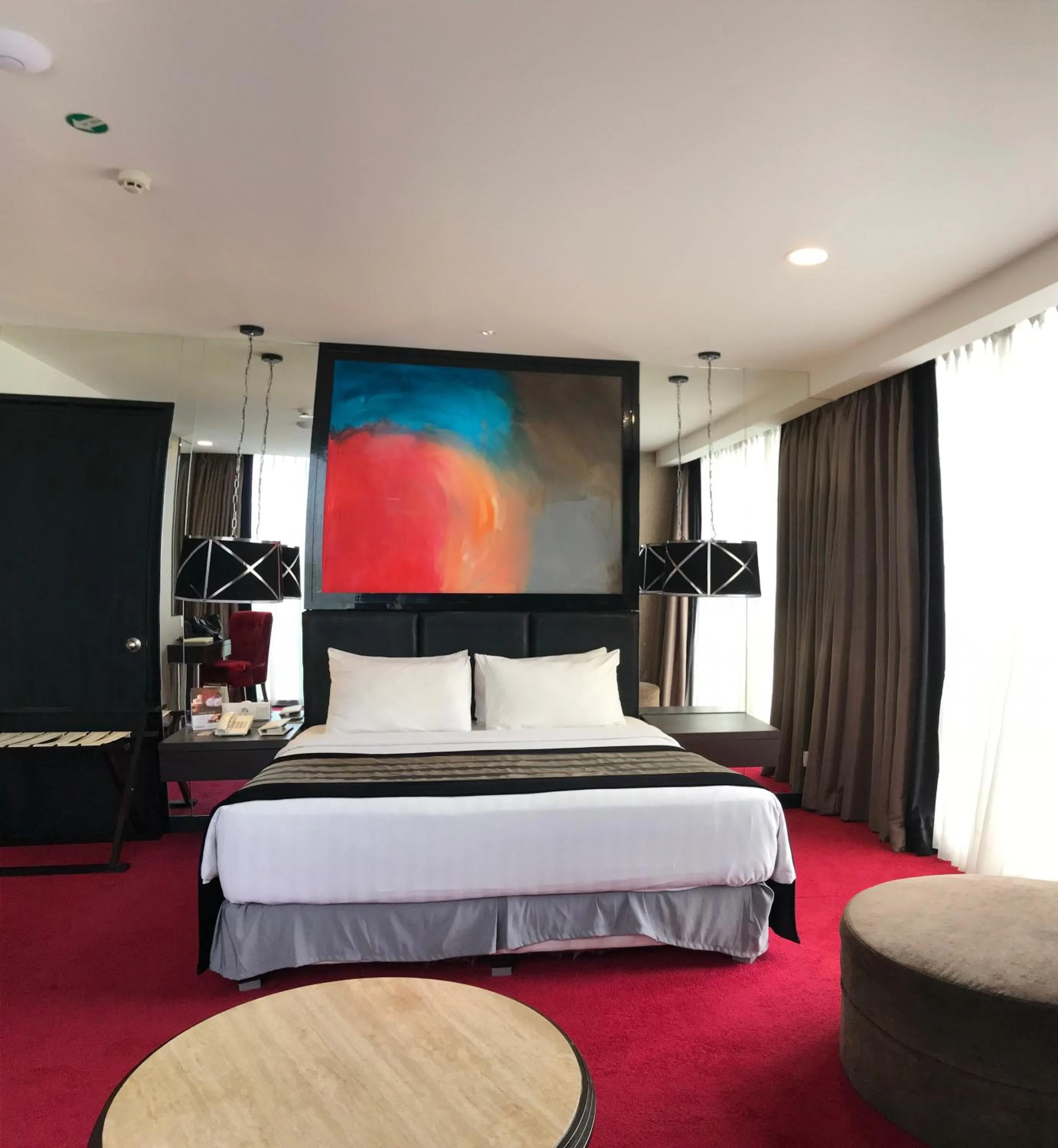 Photo of the whole room, Bed in Amaroossa Cosmo Jakarta