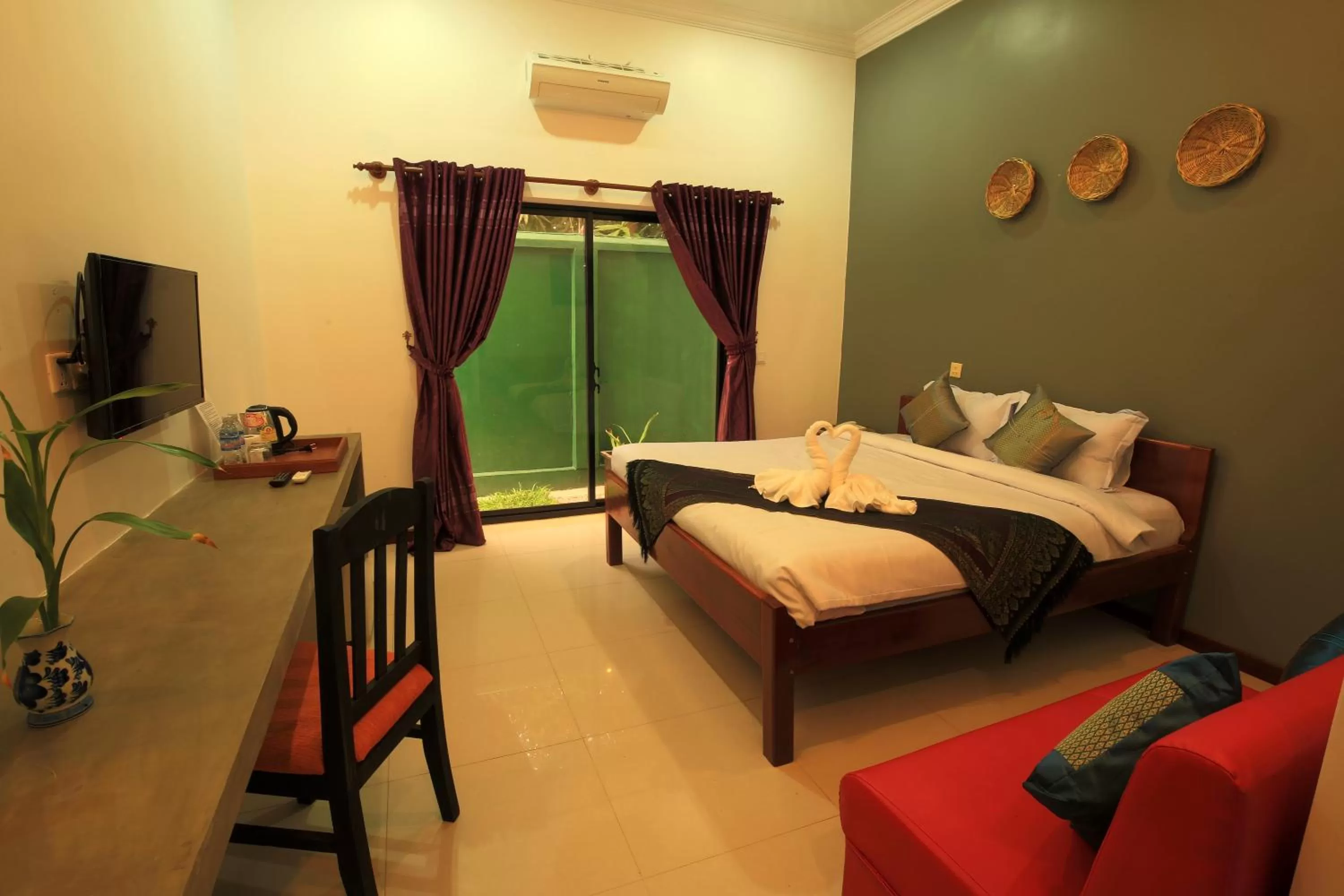 Property building, Bed in Sakun Angkor Boutique