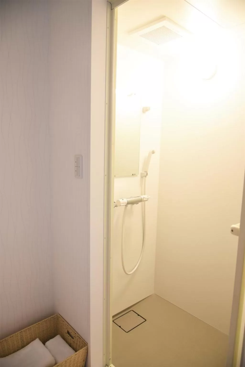 Shower, Bathroom in Hostel PLEASURE MARUYAMA