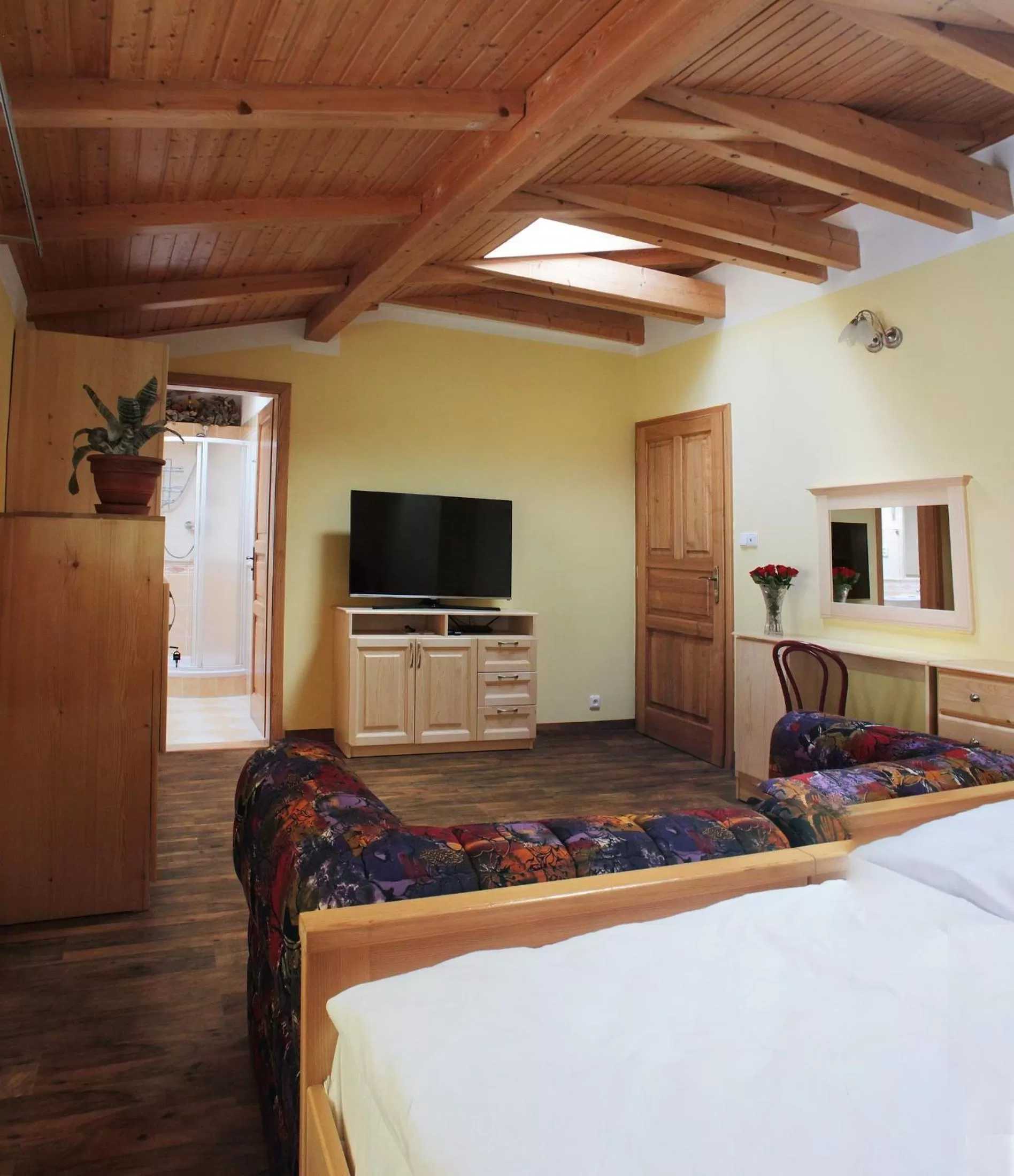 Living room, Bed in Hotel Orix