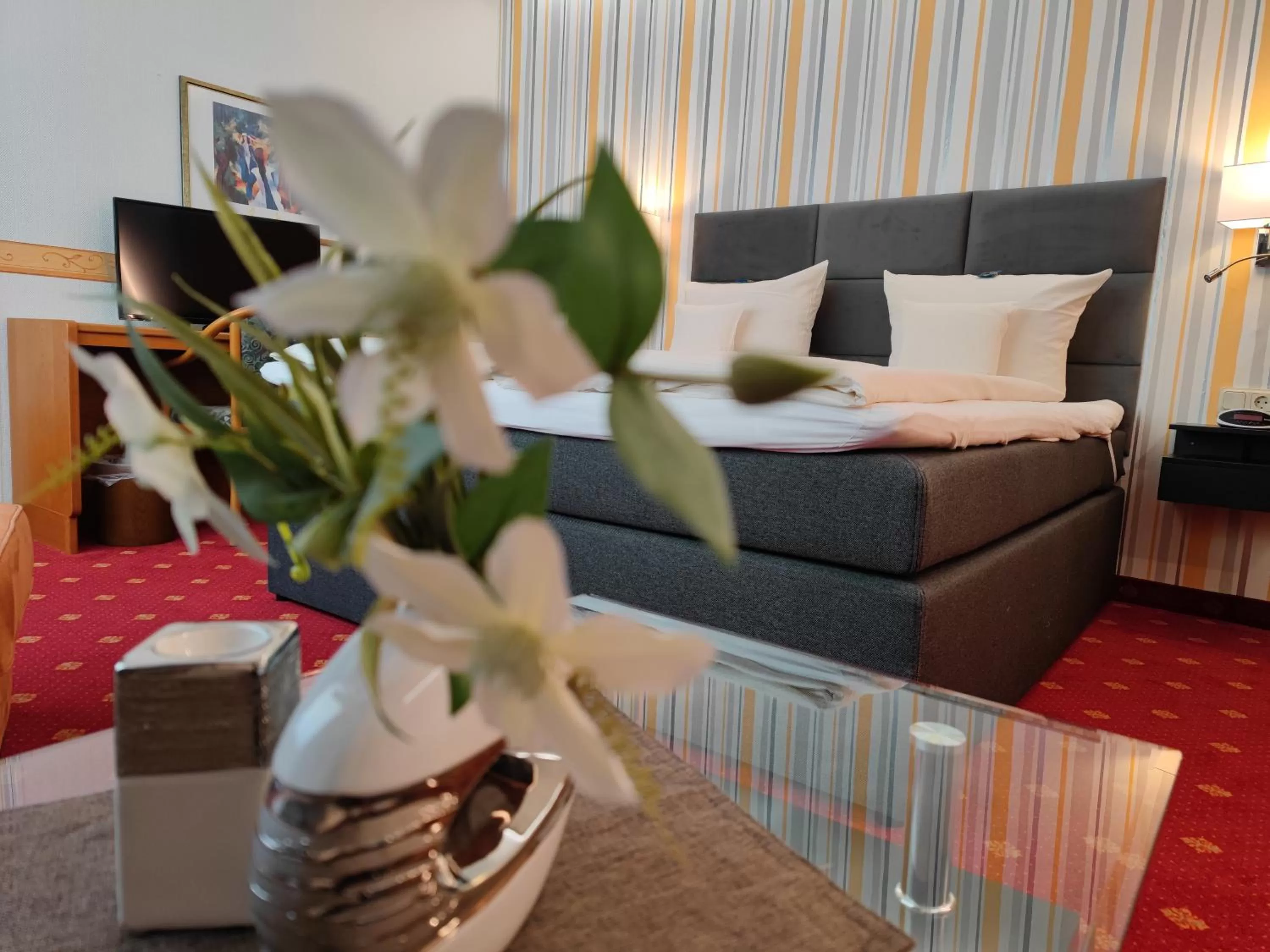 Photo of the whole room, Bed in Hotel Garni "Zur Alten Post"