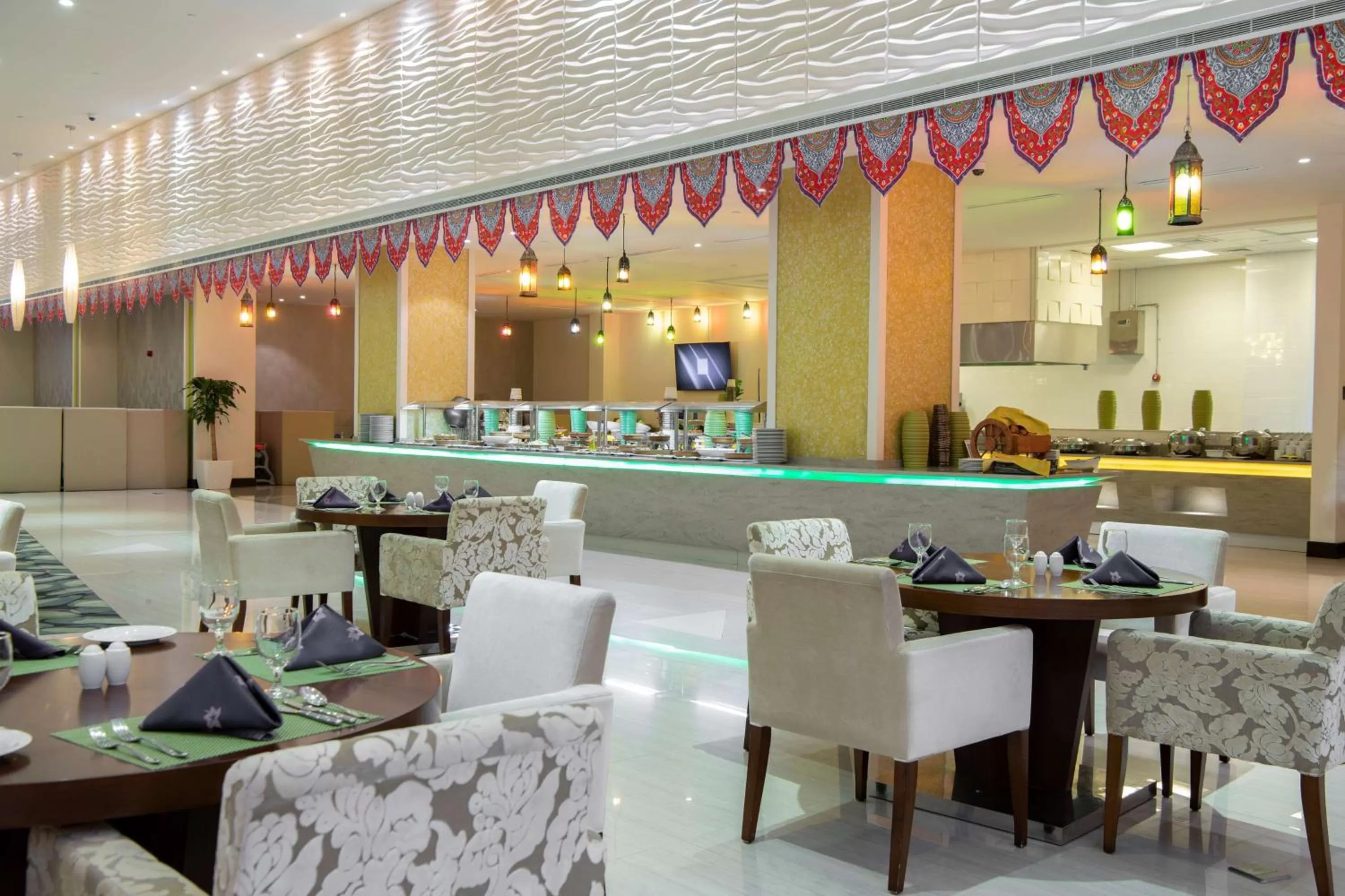 Restaurant/places to eat in Radisson Blu Resort Jizan