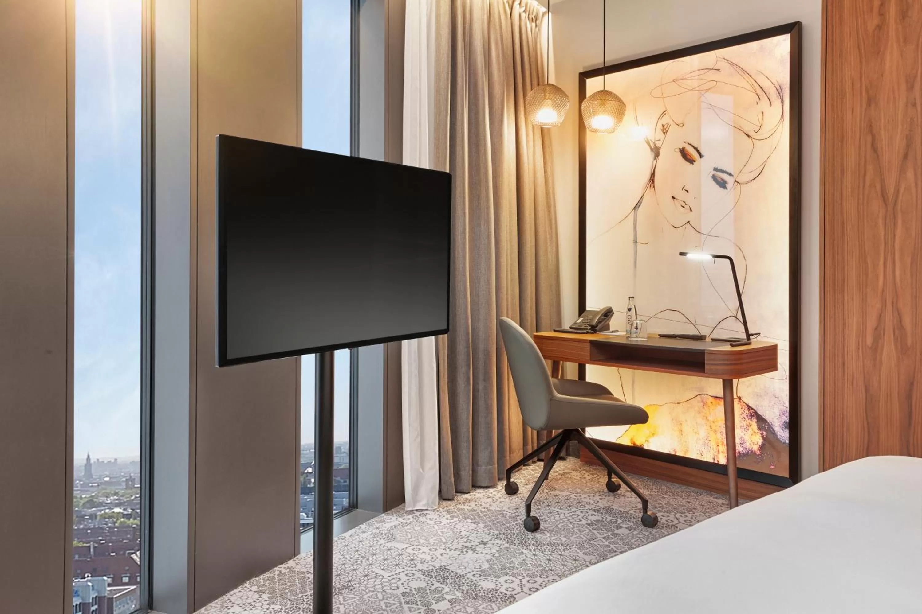 TV and multimedia, Bed in HYPERION Hotel München