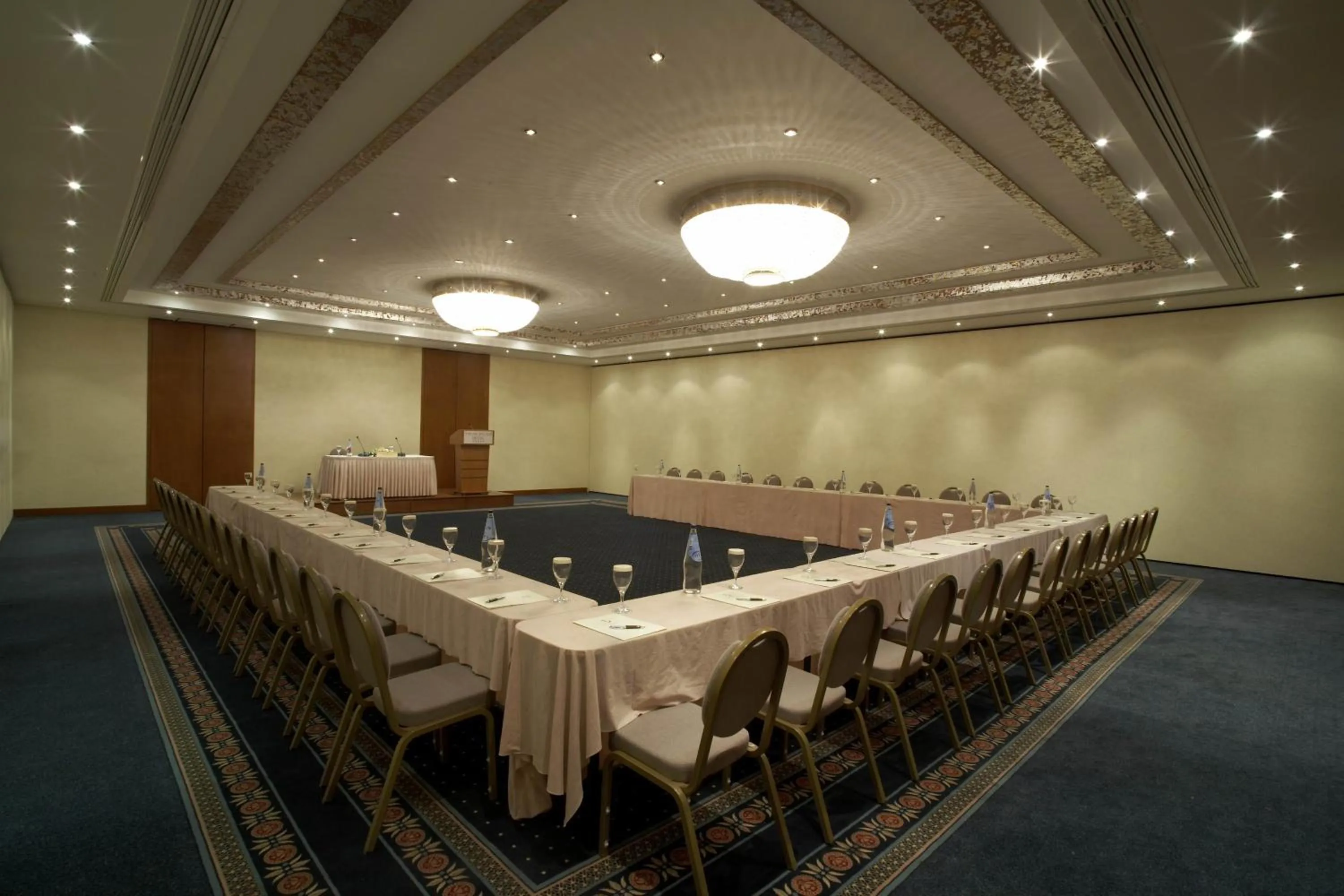 Meeting/conference room in Ramada Plaza by Wyndham Thraki