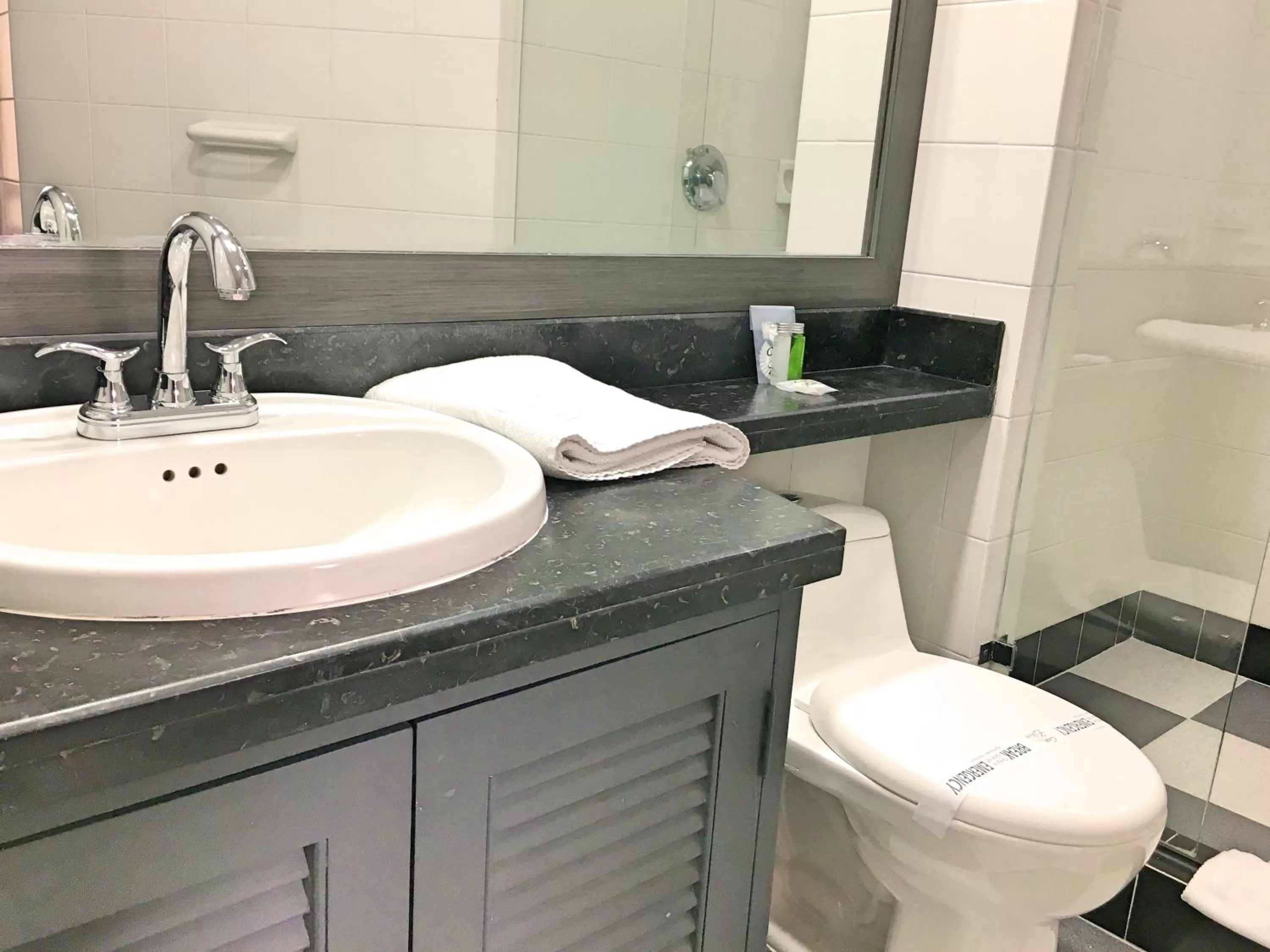 Bathroom in Cora 96 Street Apartments