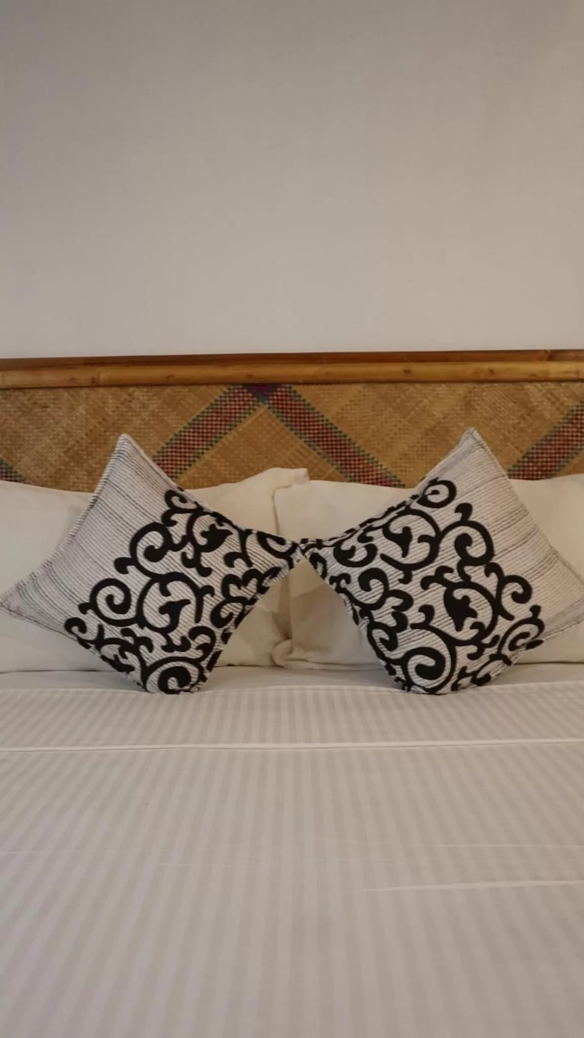 Bed in La Colonial Resort