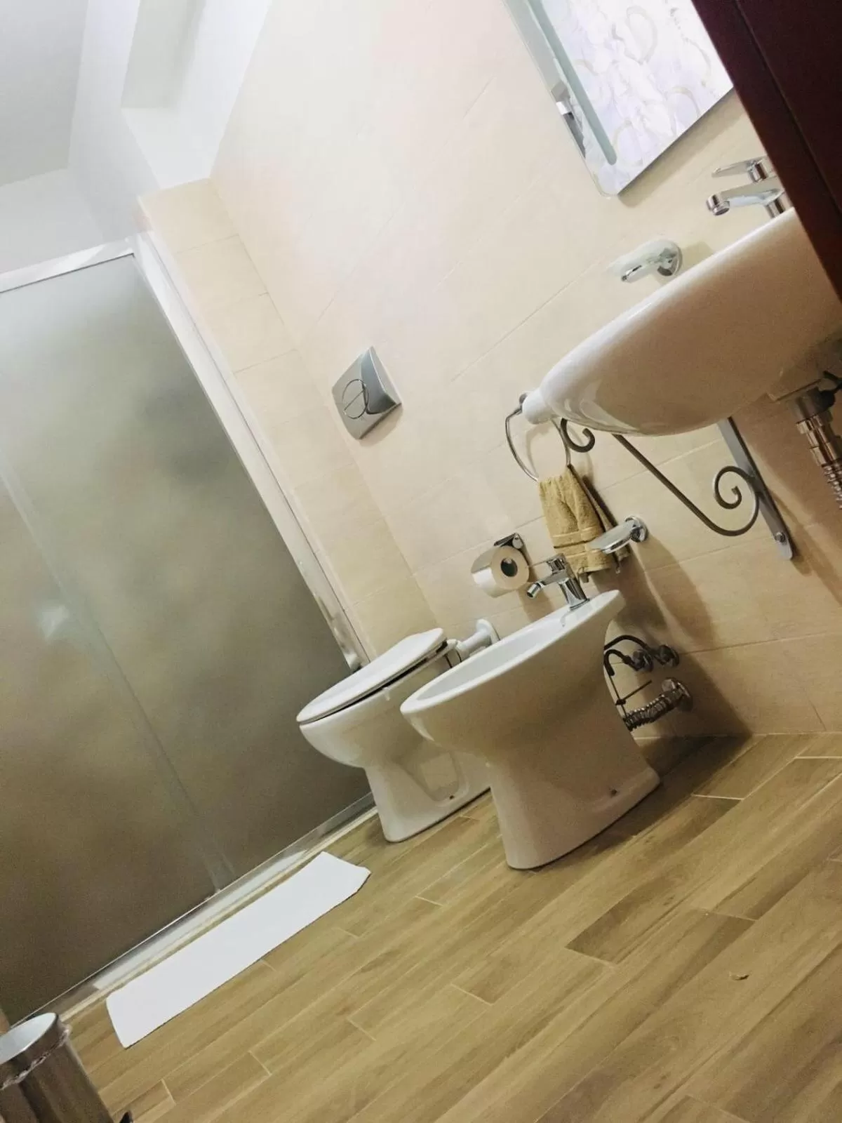 Bathroom in Beauty House