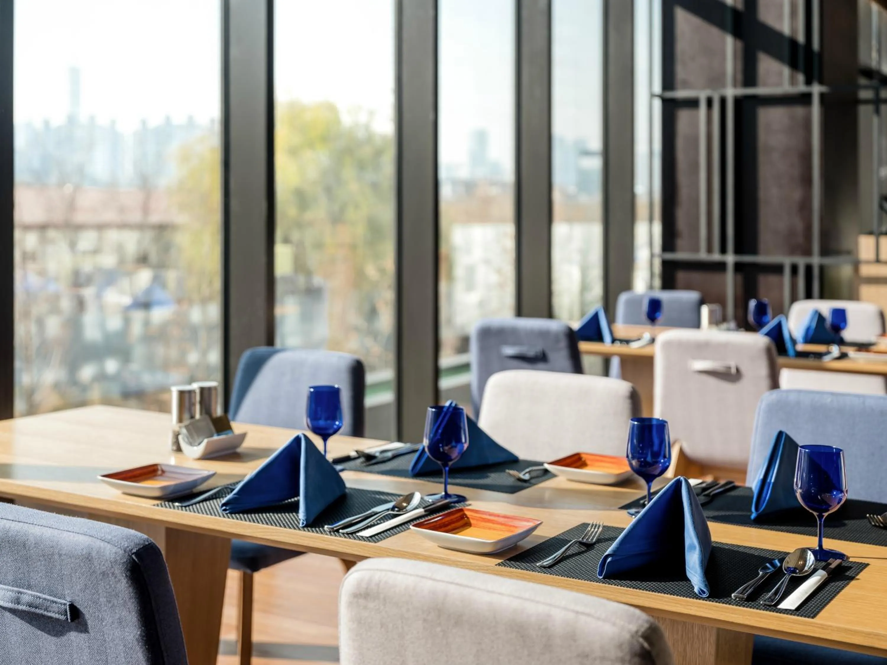 Restaurant/places to eat in Novotel Suites Ambassador Seoul Yongsan
