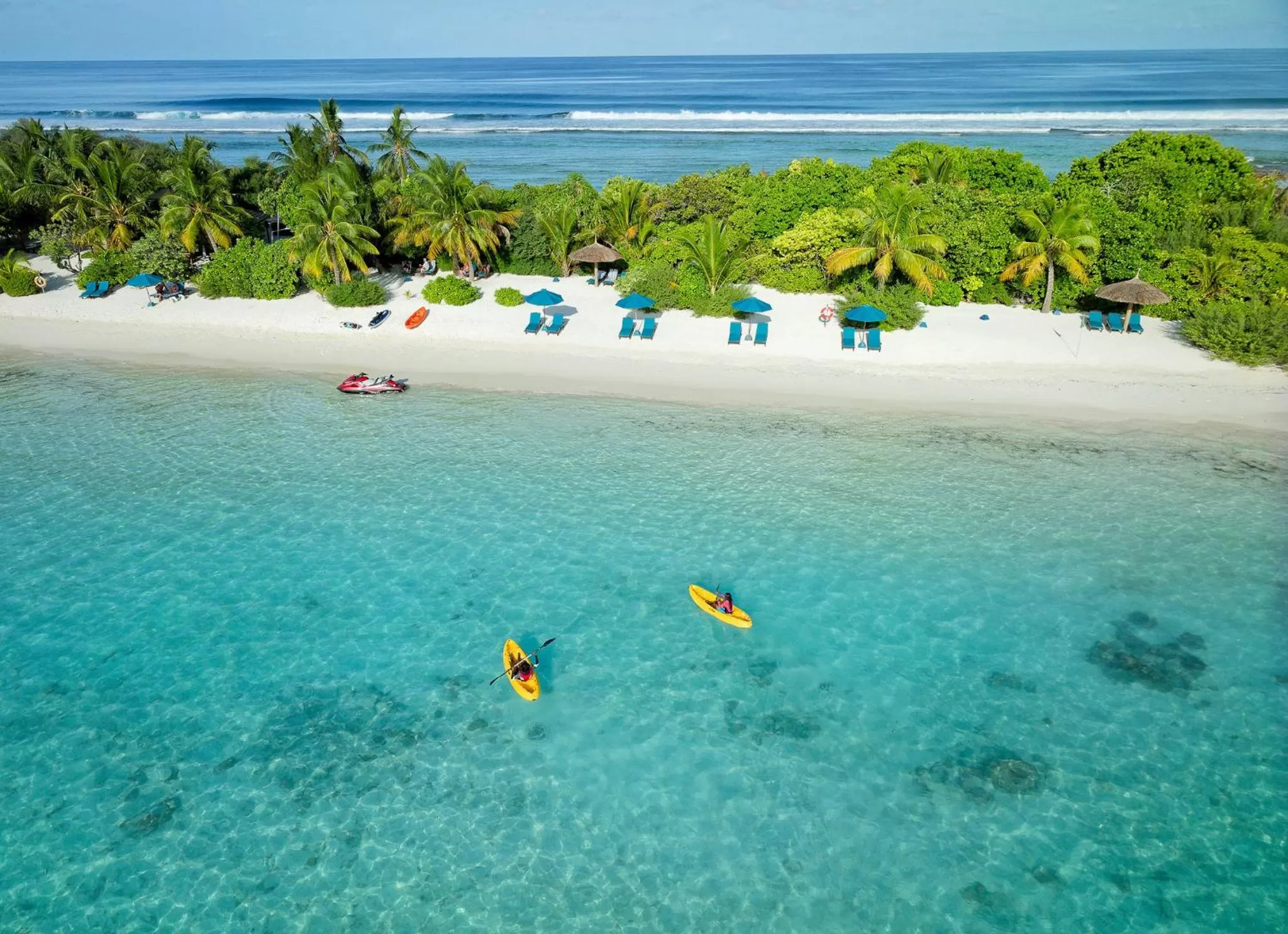 Day in Canareef Resort Maldives