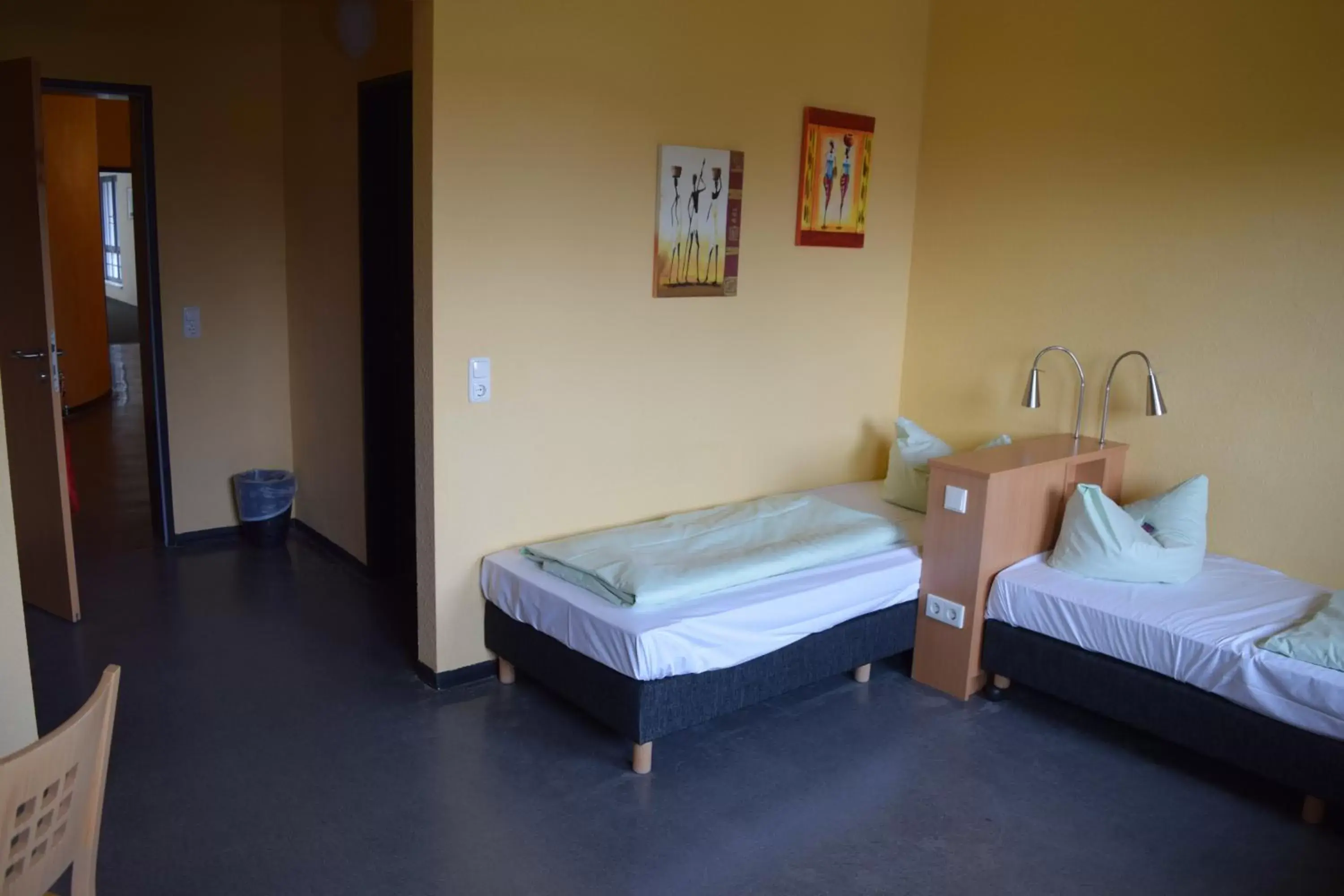 Twin Room - single occupancy in Euroville Jugend- und Sporthotel Twin Room - single occupancy in Euroville Jugend- und Sporthotel