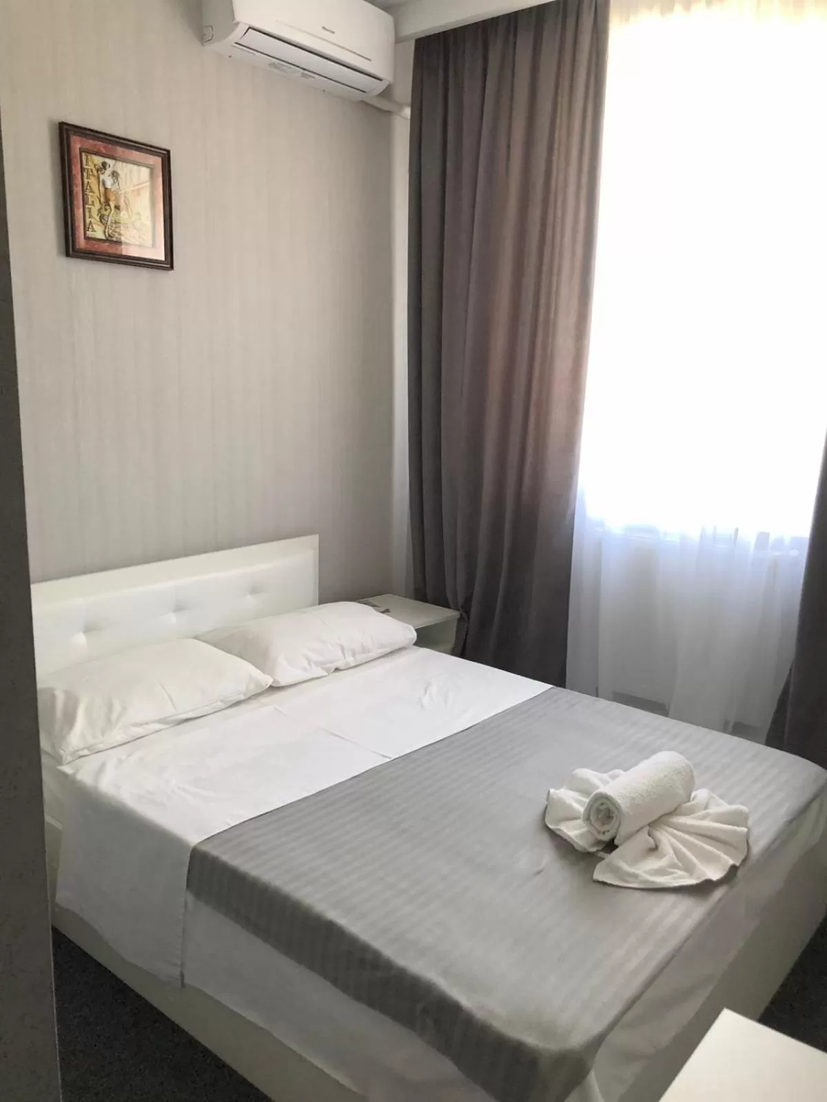 Bed in MEDELEAN HOTEL