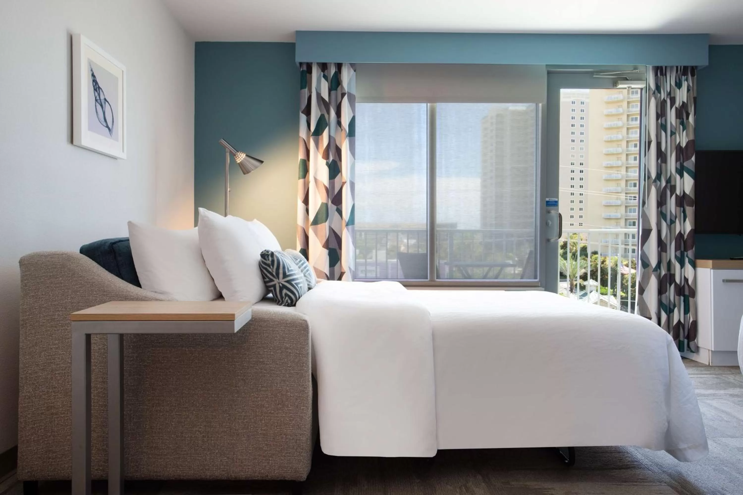 Living room, Bed in Hilton Garden Inn Destin Miramar Beach, Fl