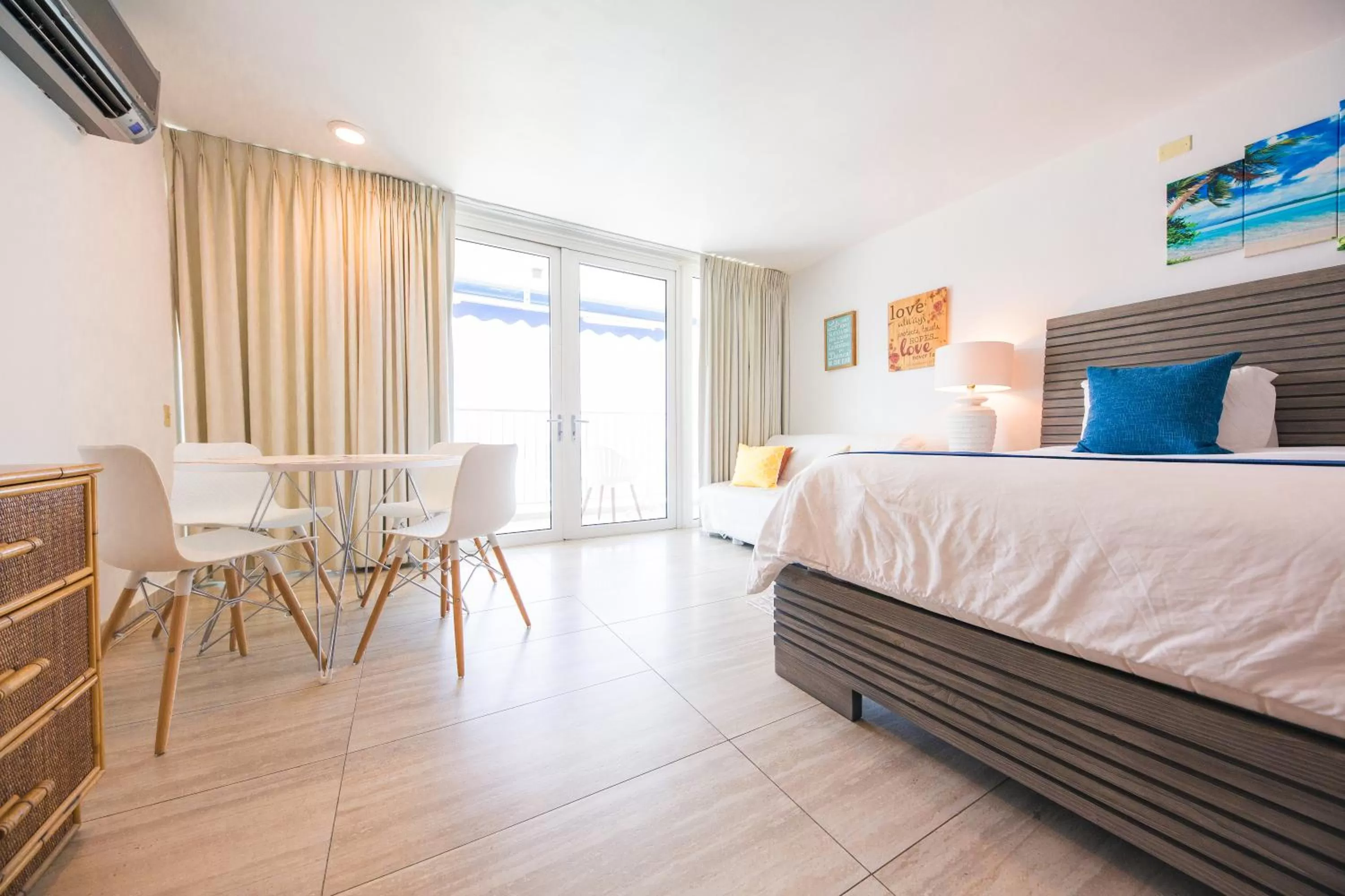 Photo of the whole room, Bed in ESJ Towers by Chana