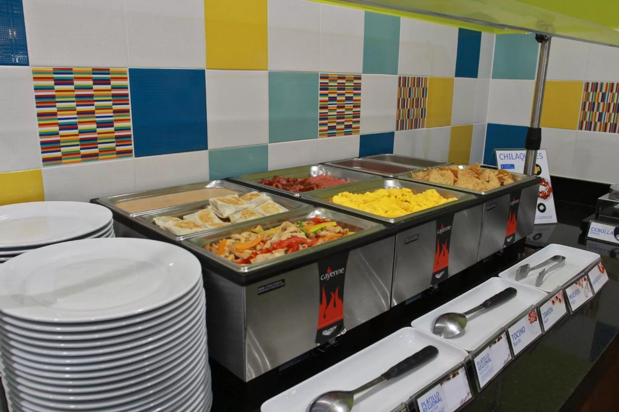 Restaurant/places to eat in Holiday Inn Express & Suites Mexicali by IHG