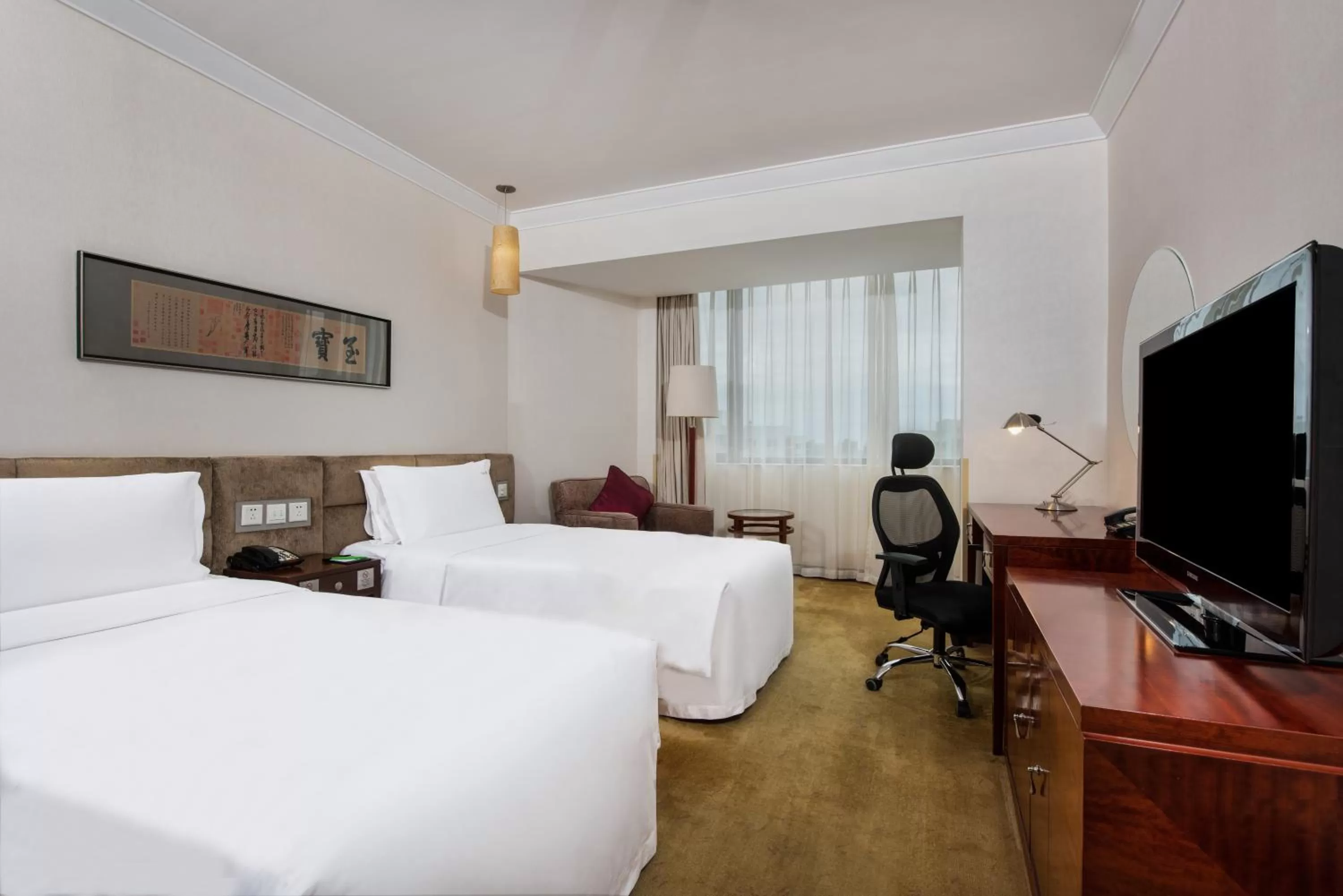 Premium Twin Room with Executive Benefits in Holiday Inn Temple Of Heaven Beijing, an IHG Hotel