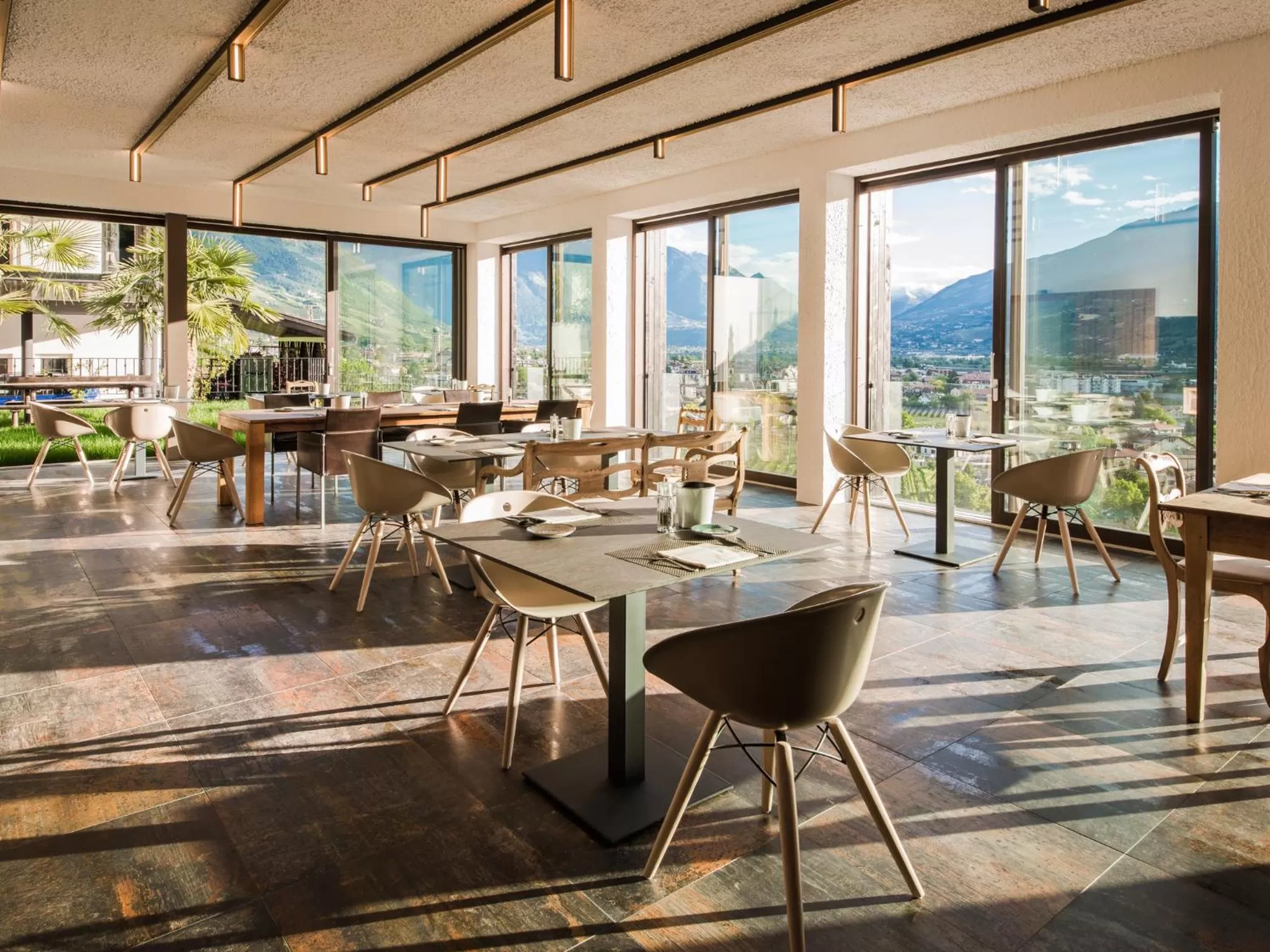 Restaurant/places to eat in Garni Hotel Katzenthalerhof