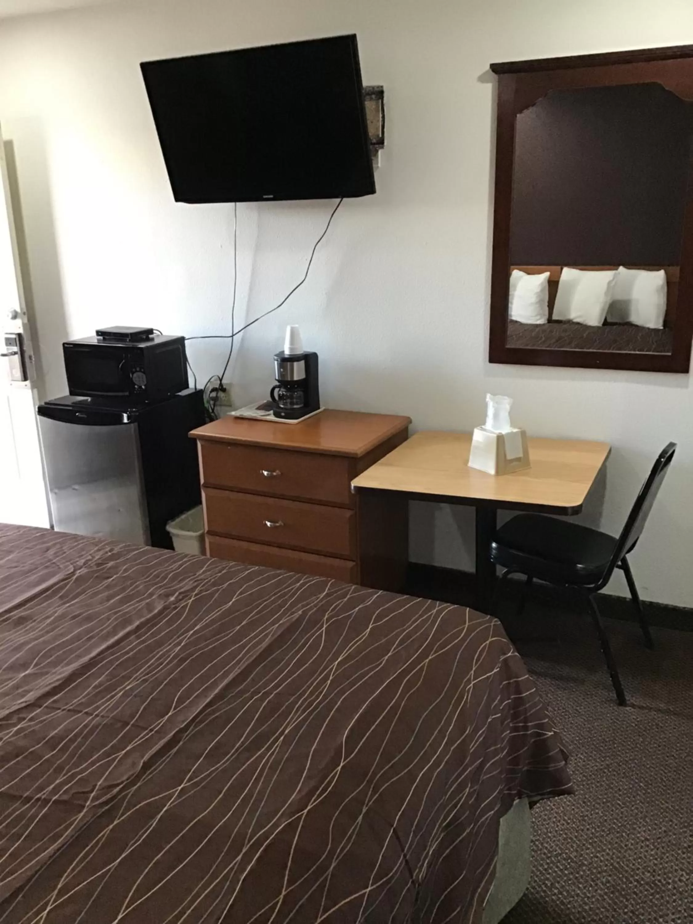 Bed in Western motel