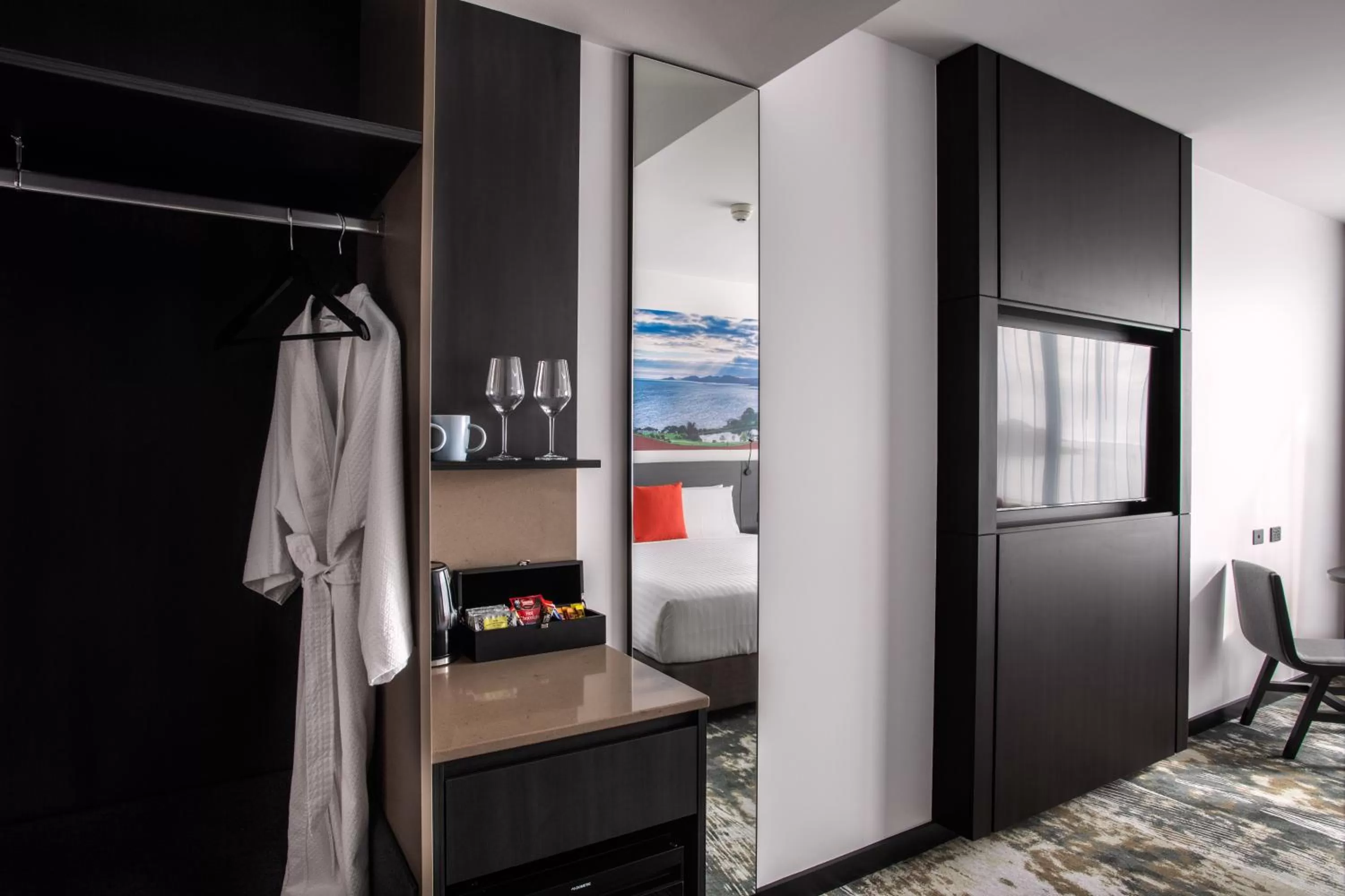 hair dresser in Novotel Devonport