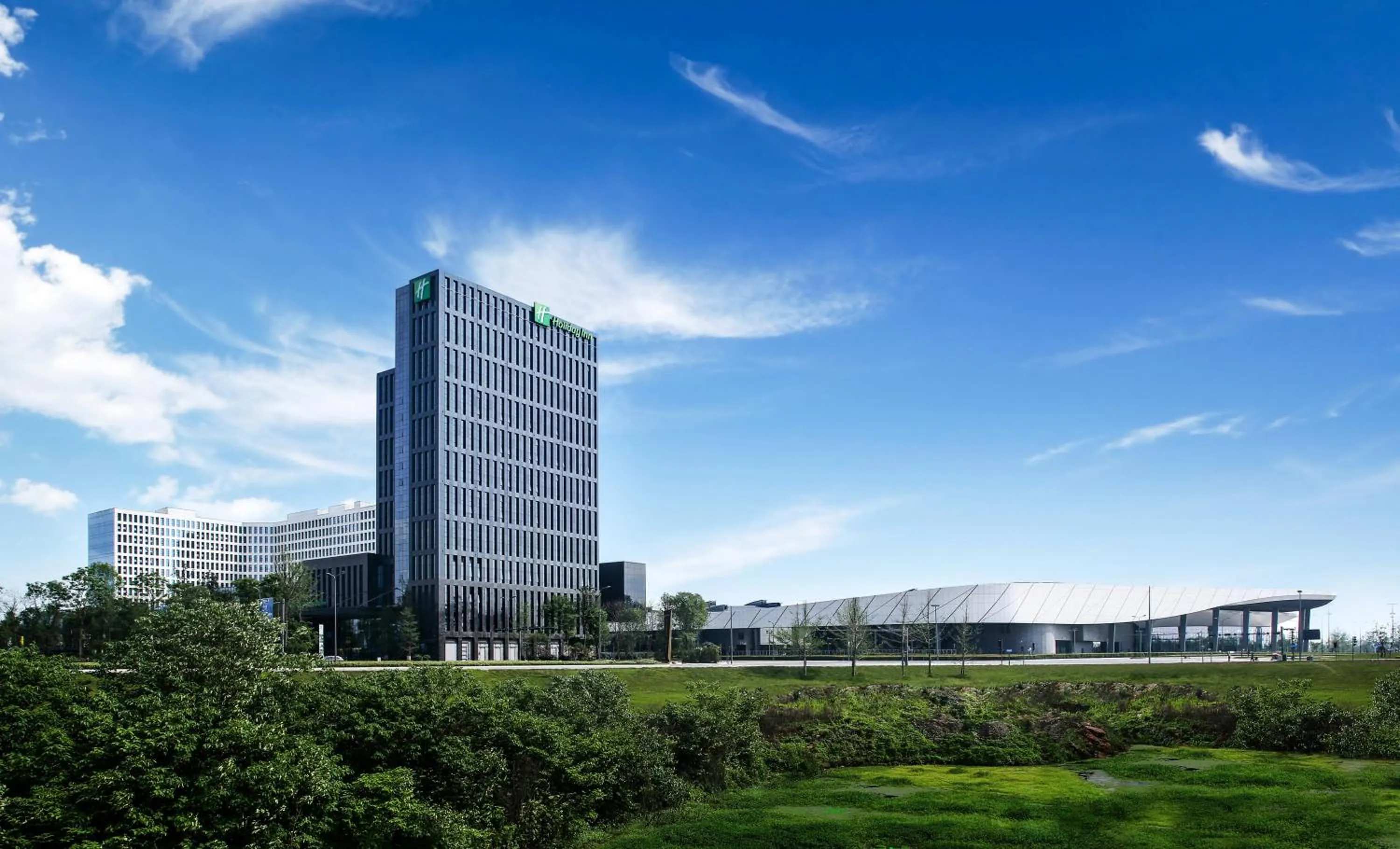 Property building in Holiday Inn Chengdu Qinhuang by IHG