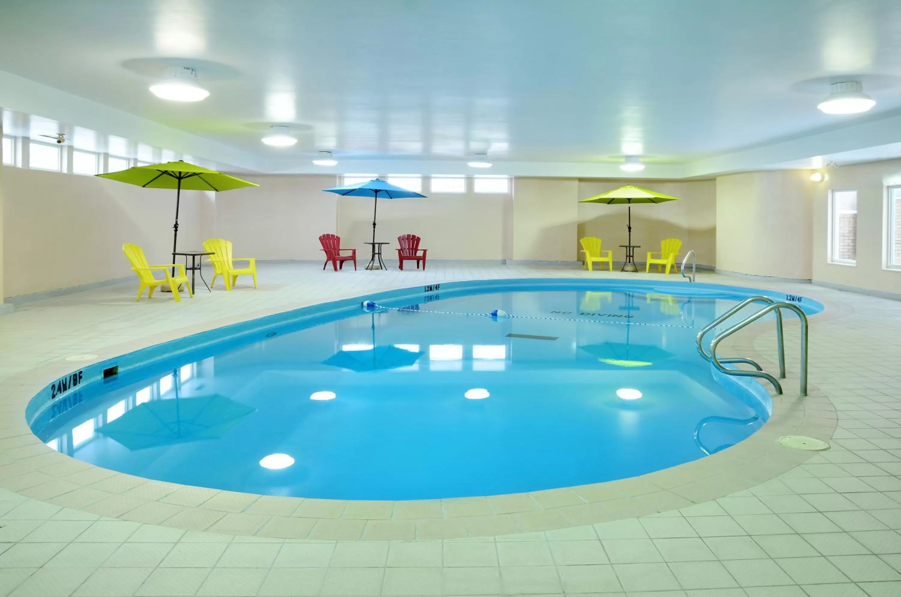 Swimming pool in Greenwood Inn & Suites