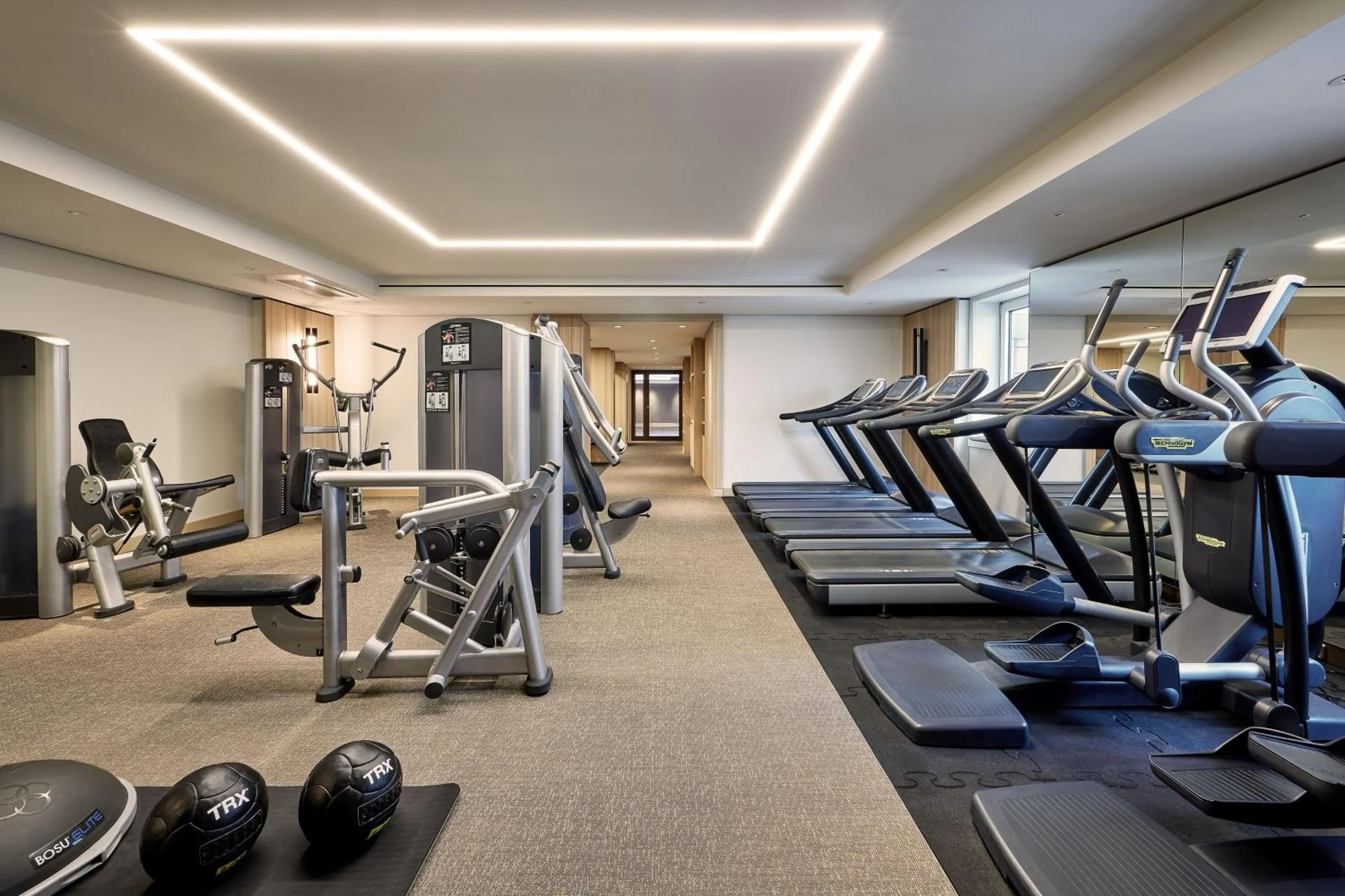 Fitness centre/facilities in The Westin Grand Frankfurt