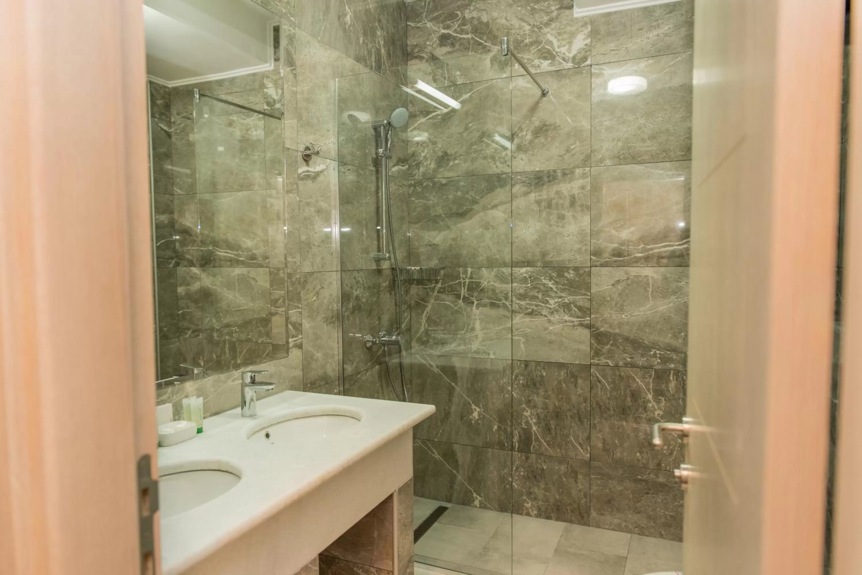 Bathroom in Hotel Crnogorska Kuća