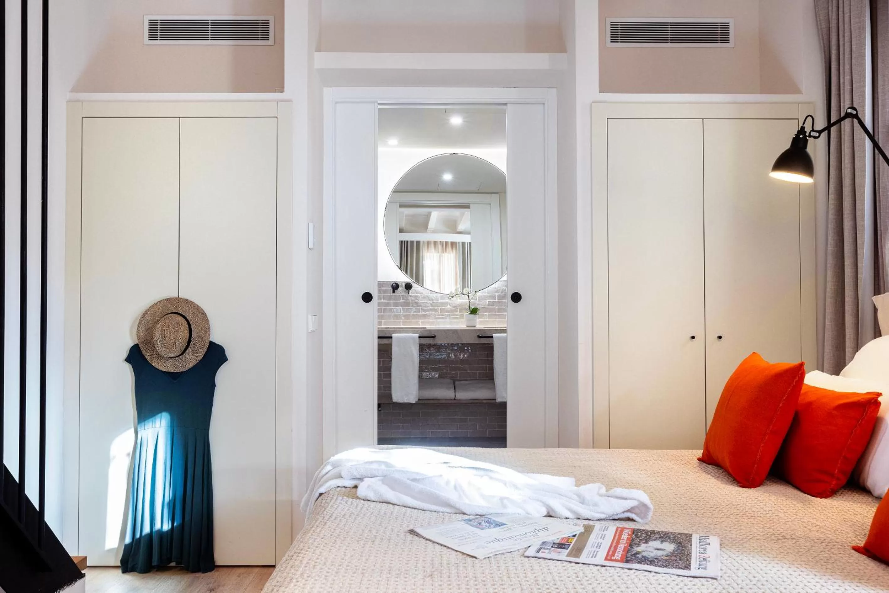 Bed in Samaritana Suites