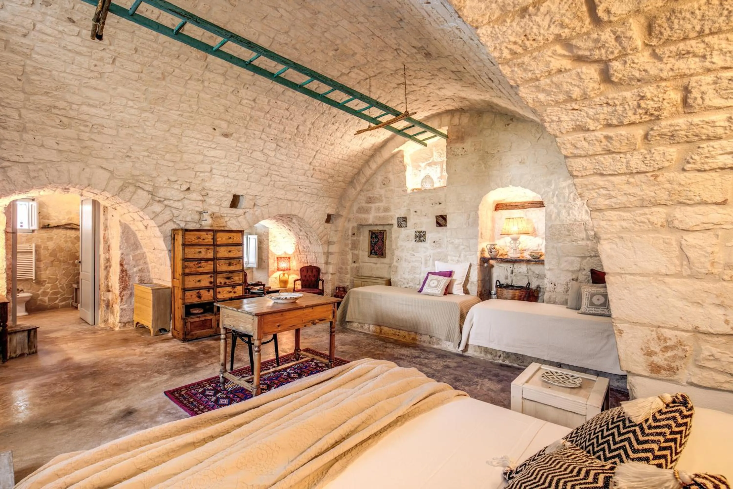 Photo of the whole room, Bed in Masseria Cervarolo