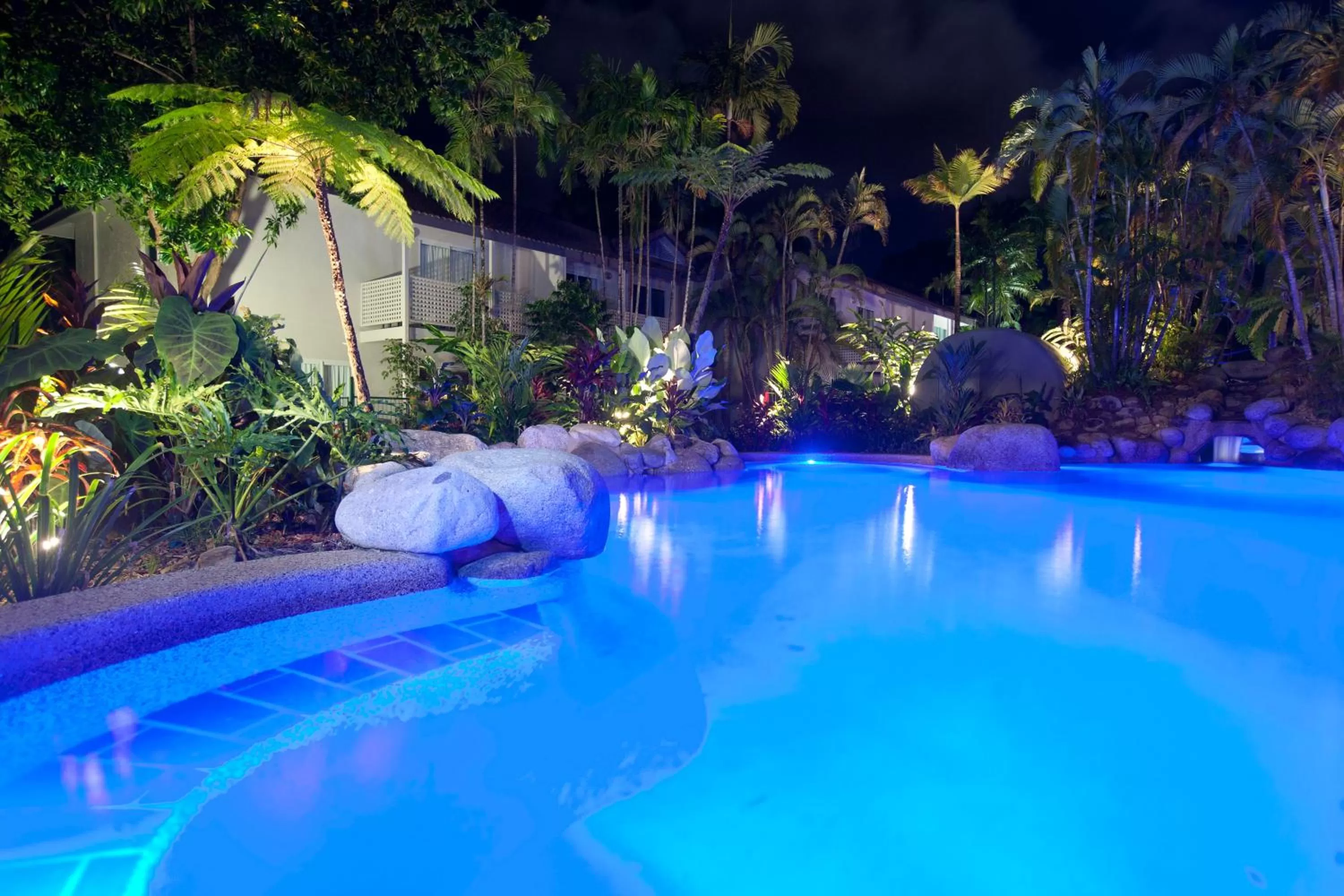 Swimming pool in Reef Resort Villas Port Douglas