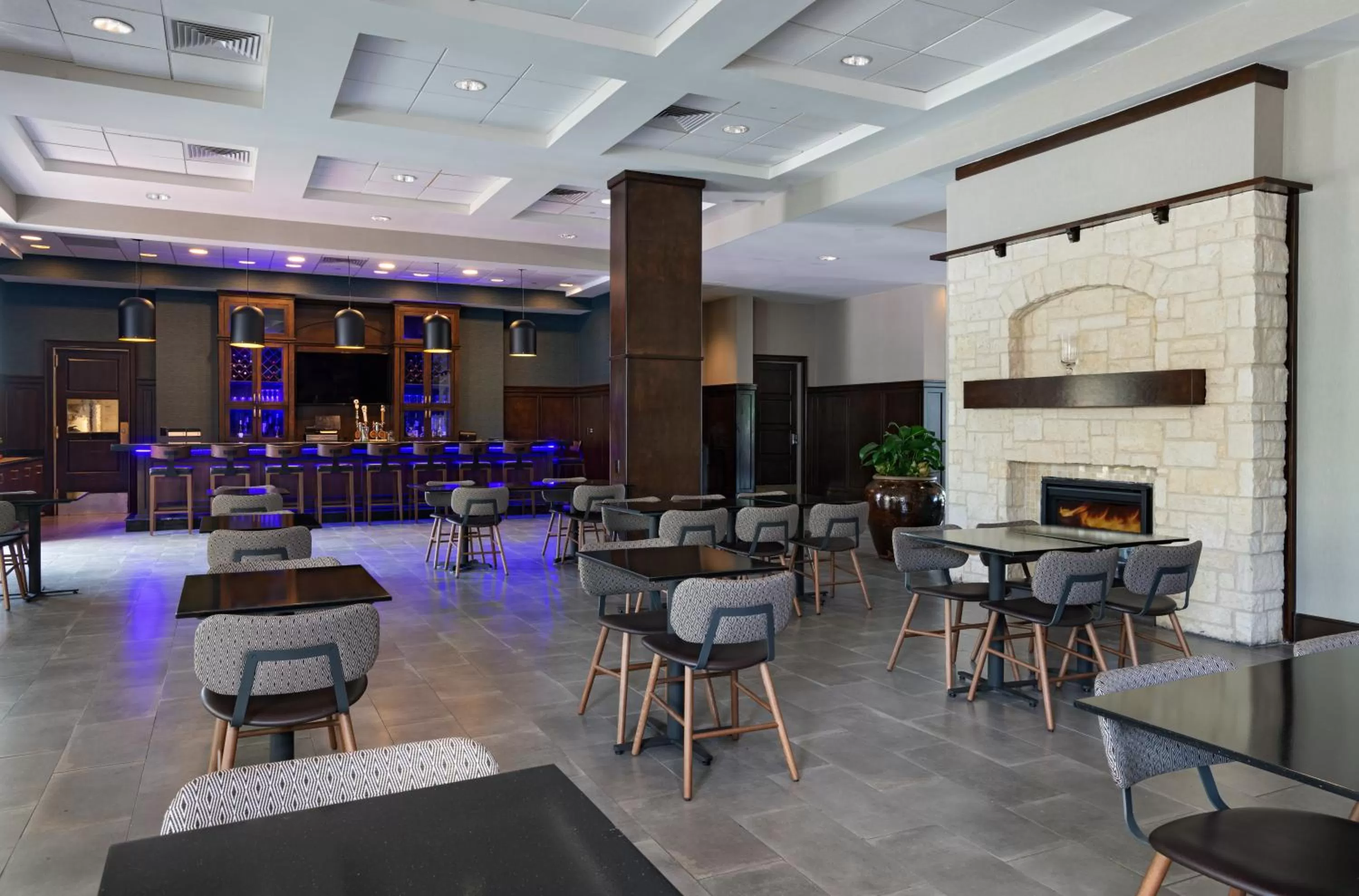 Restaurant/places to eat in Four Points by Sheraton Houston West