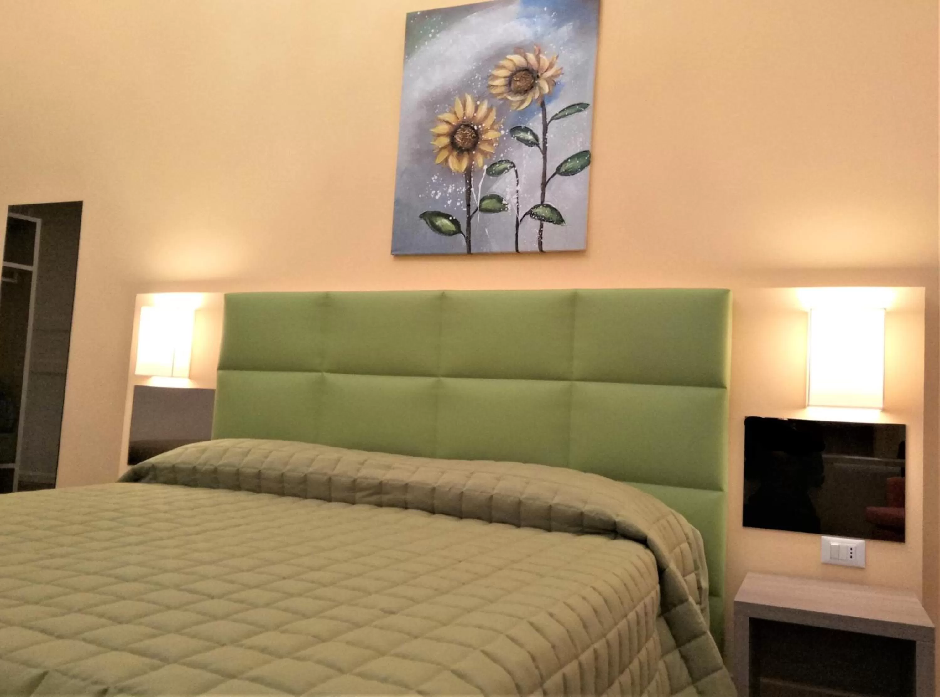 Photo of the whole room in Moonlight Hotel&Suites