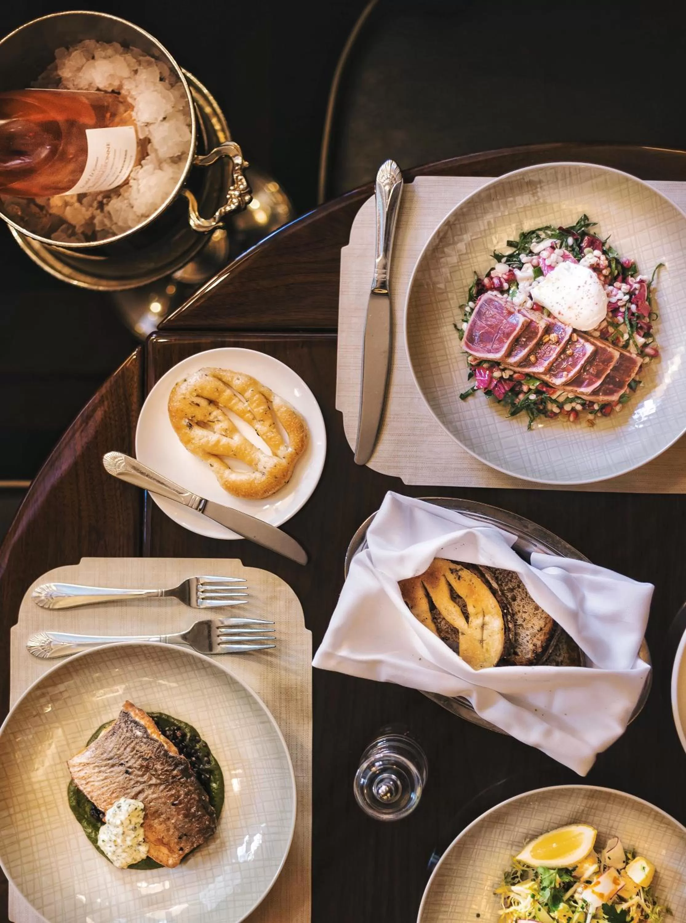 Restaurant/places to eat in The Pierre, A Taj Hotel, New York