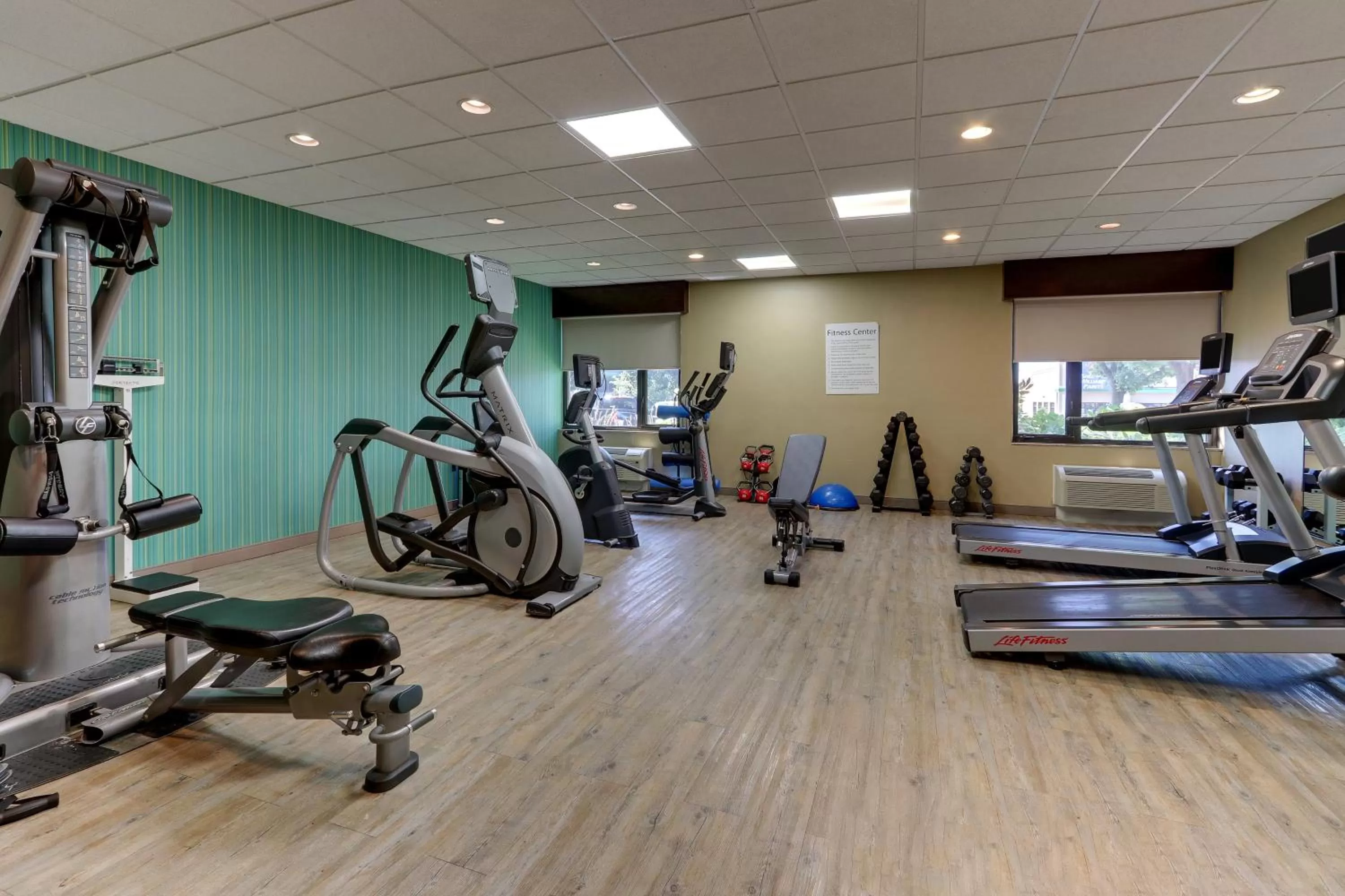 Fitness centre/facilities in Holiday Inn Express Aberdeen-Chesapeake House by IHG