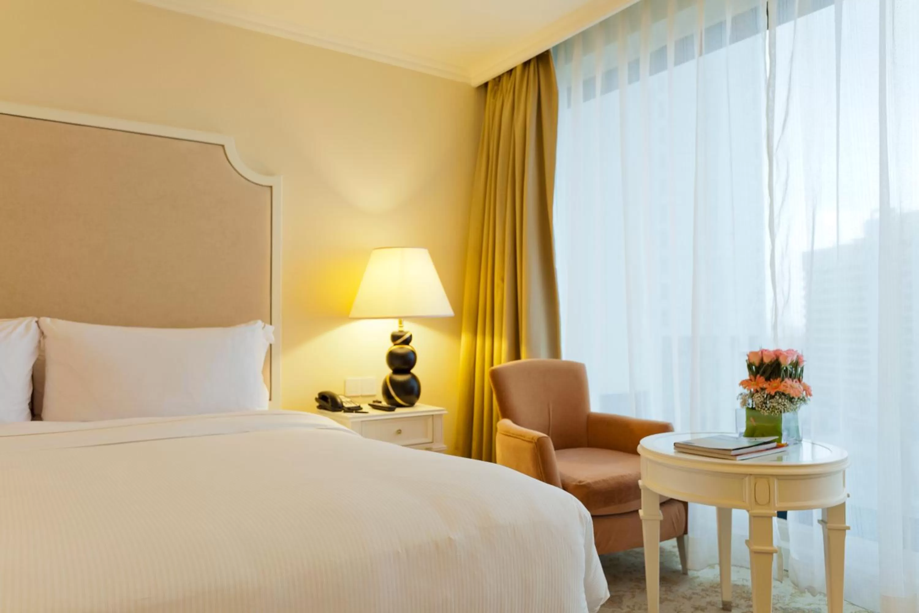 Bedroom, Bed in The Kingsbury Colombo