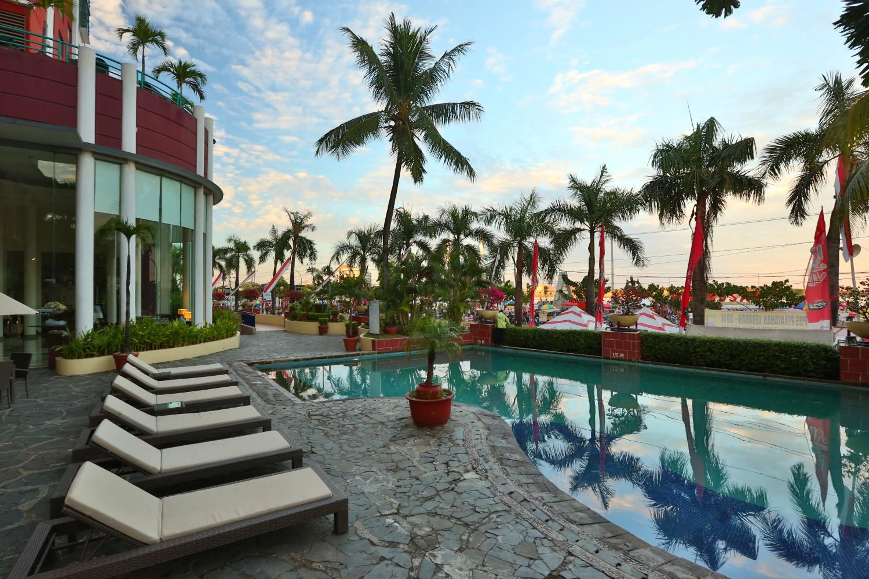 Property building in Aryaduta Makassar