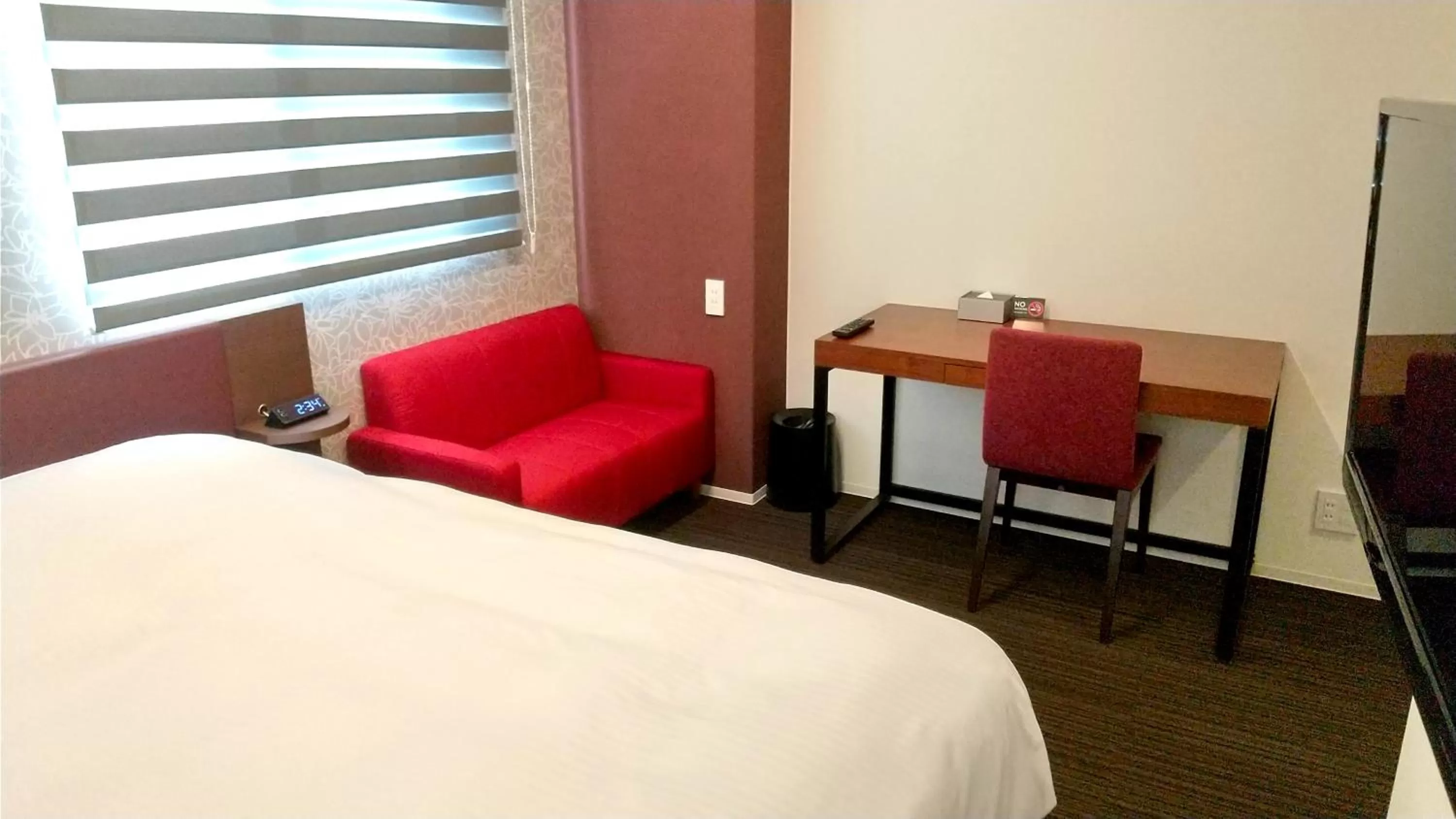 Bed, Seating Area in Meldia Stay Nijojo IWAGAMI