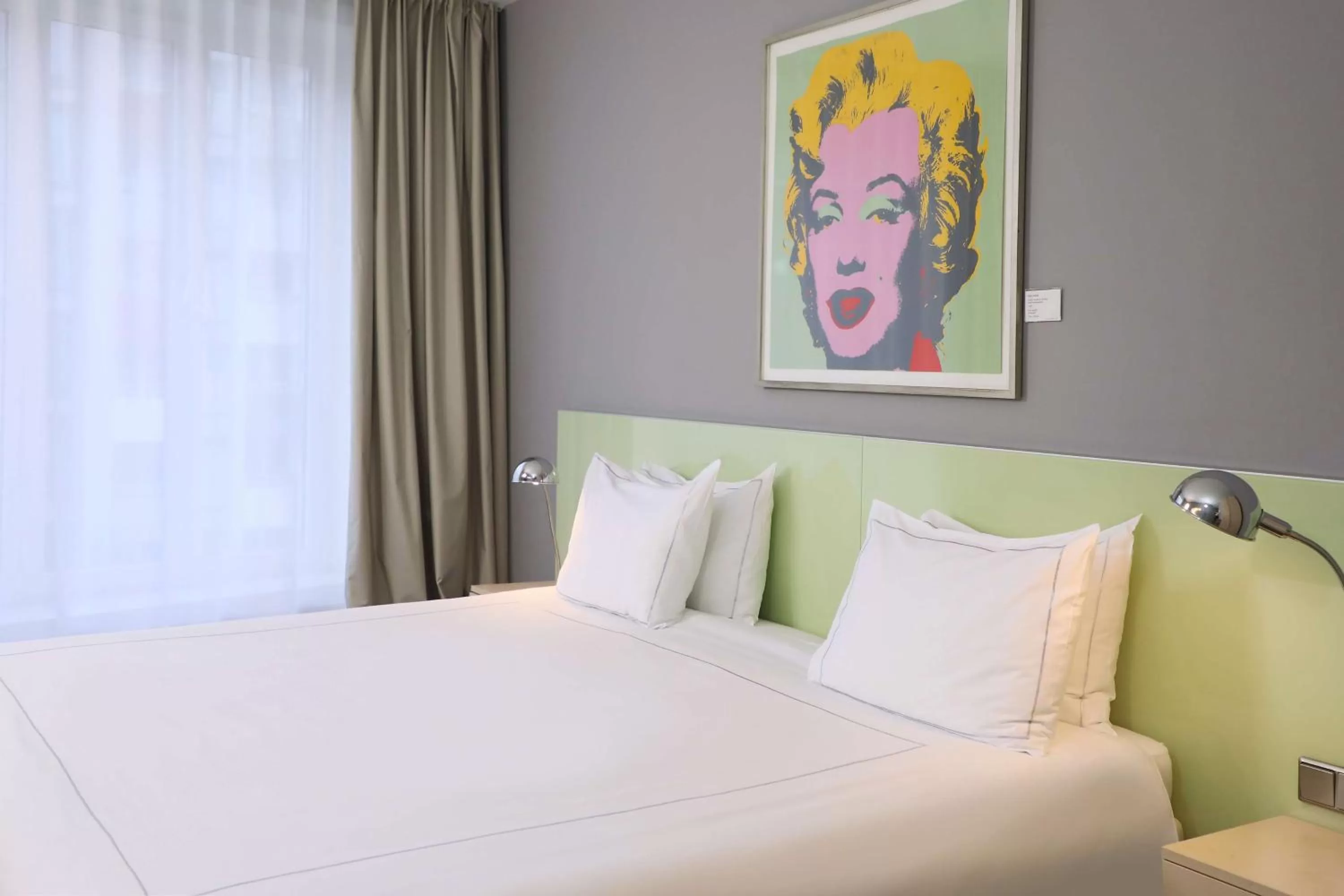 Bedroom, Bed in Park Plaza Berlin