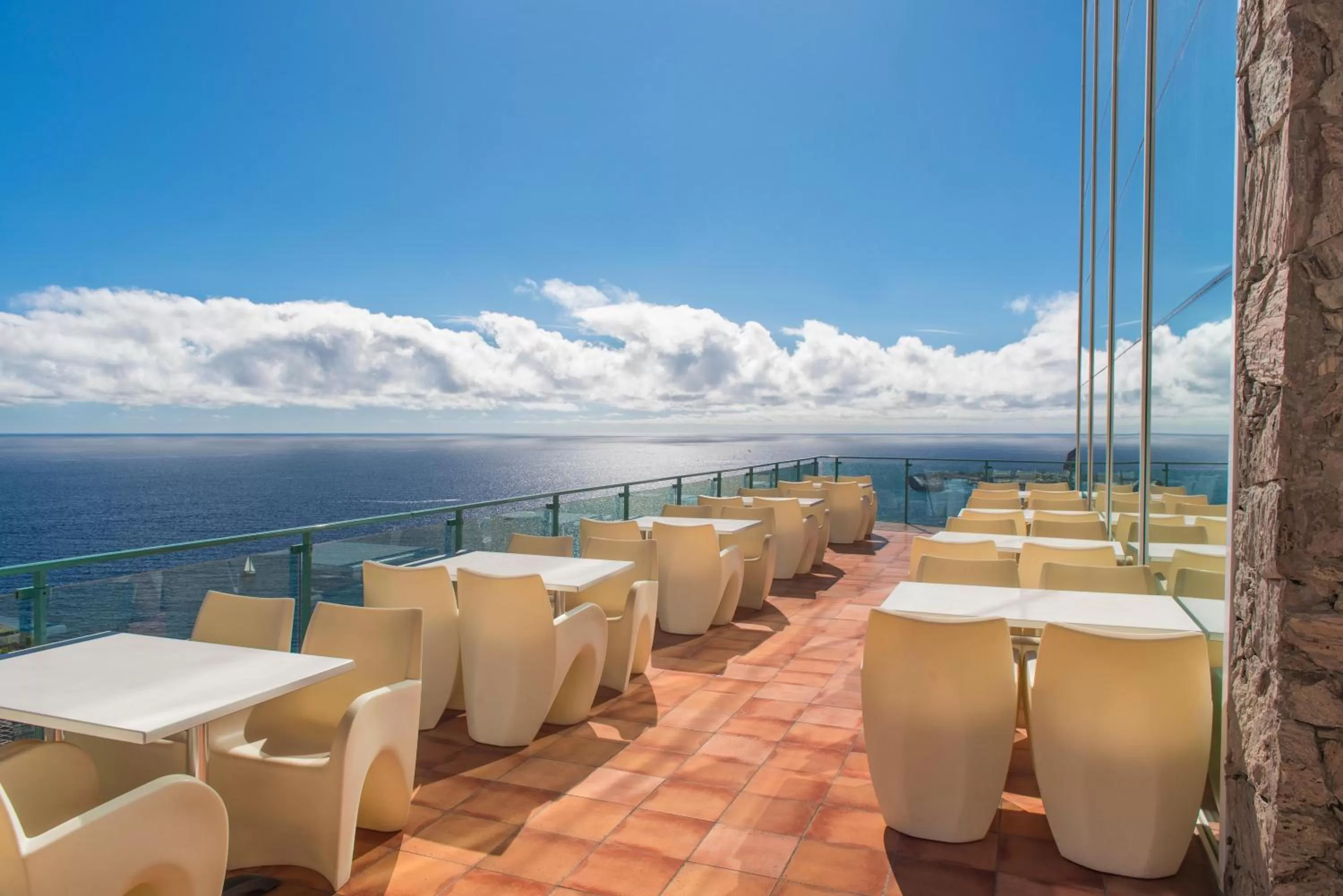 Lounge or bar in Mogan Princess & Beach Club