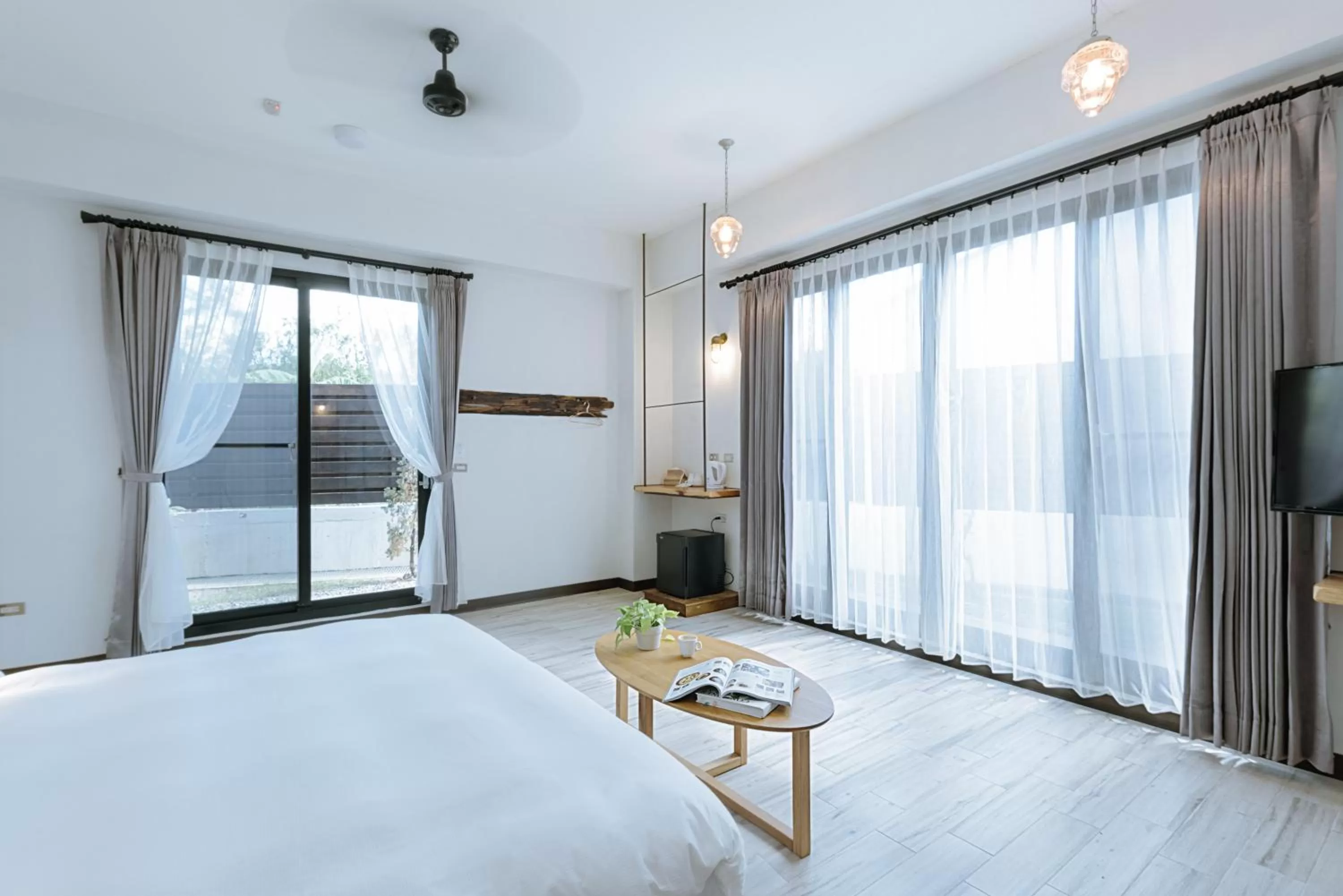 Garden, Bed in Chillax Inn B&B 恆春鬆塊民宿