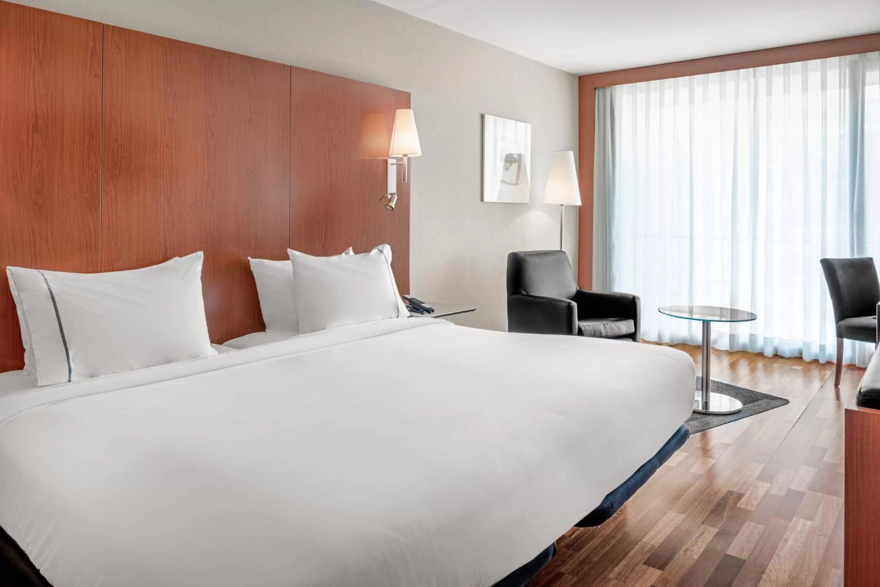 Standard King Room in AC Hotel La Rioja by Marriott