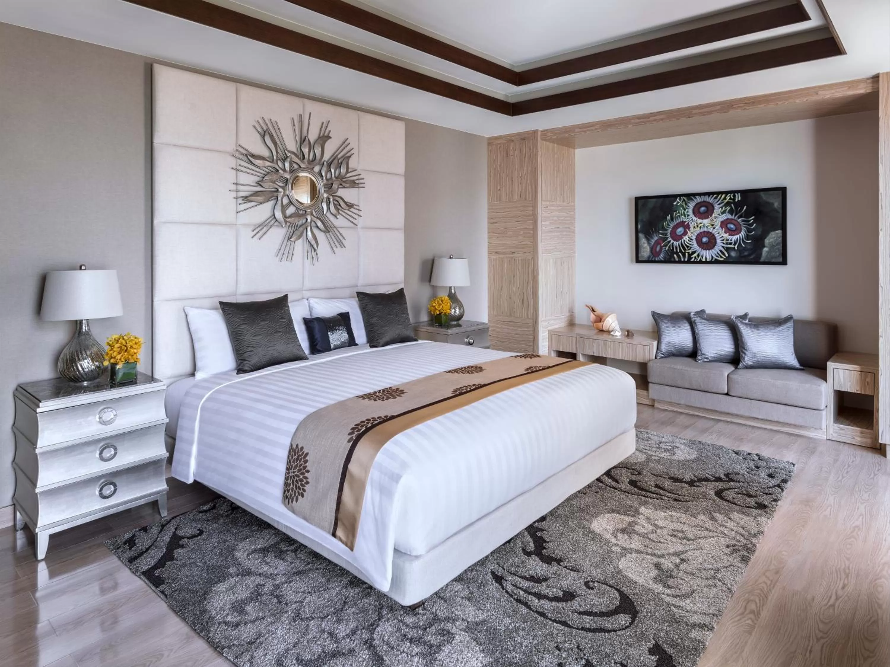 Photo of the whole room, Bed in Dusit Thani Guam Resort